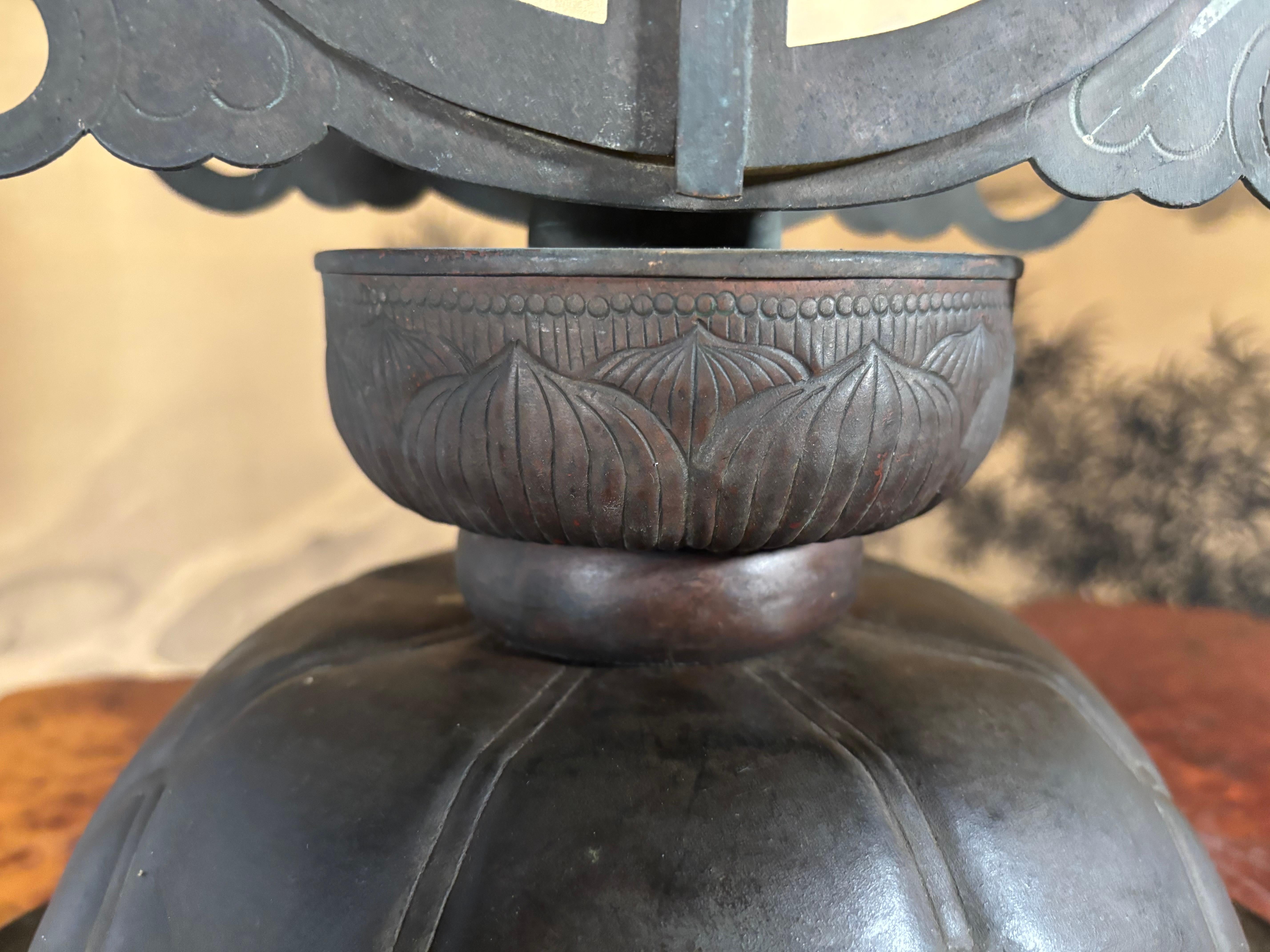 20th Century Japanese Antique Altar Table Lamp Symbolic Of Wish Granting And Good Fortune For Sale
