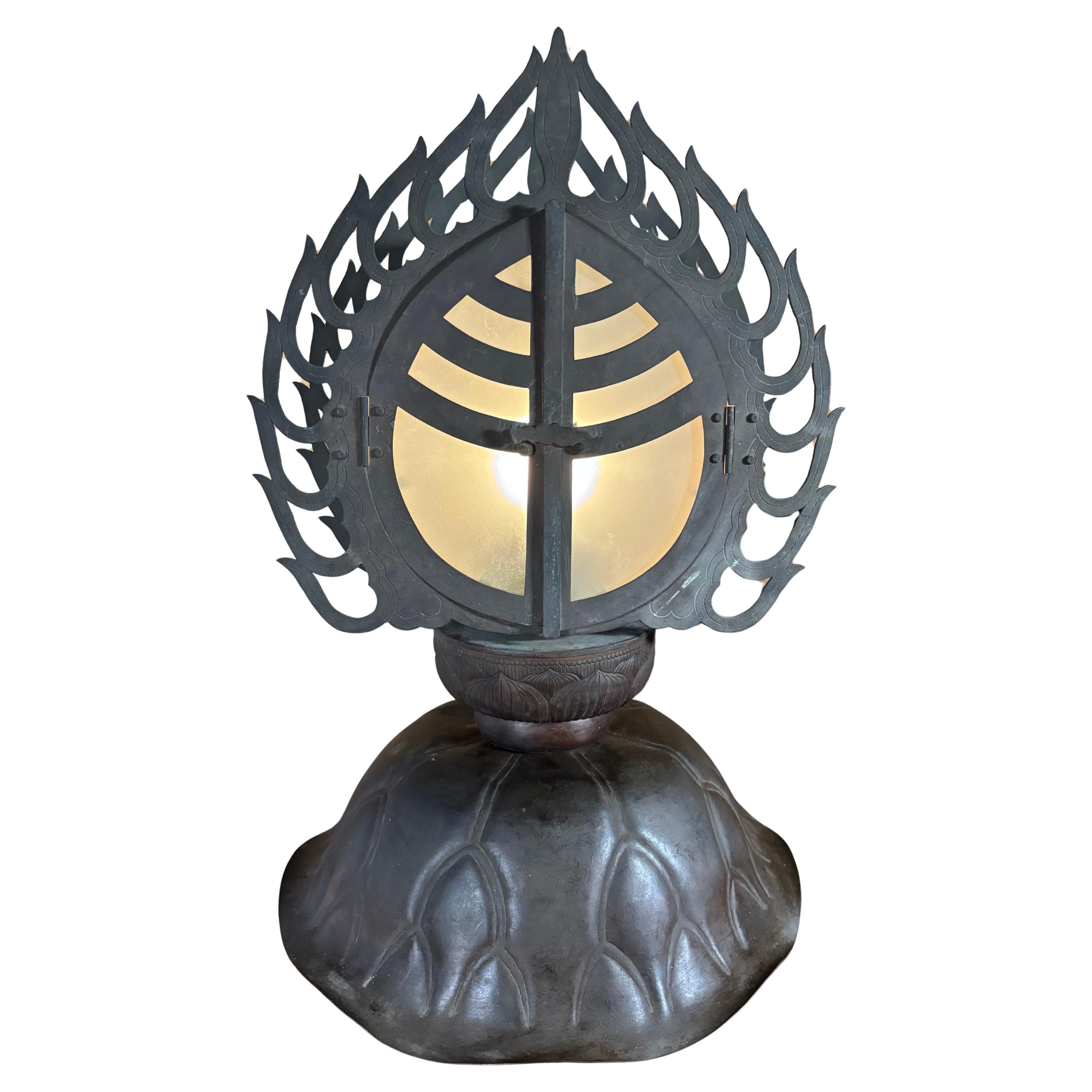 Japanische Tempel-Altar-Hoju-Laterne, Symbol für Sehnsucht und gutes Glück