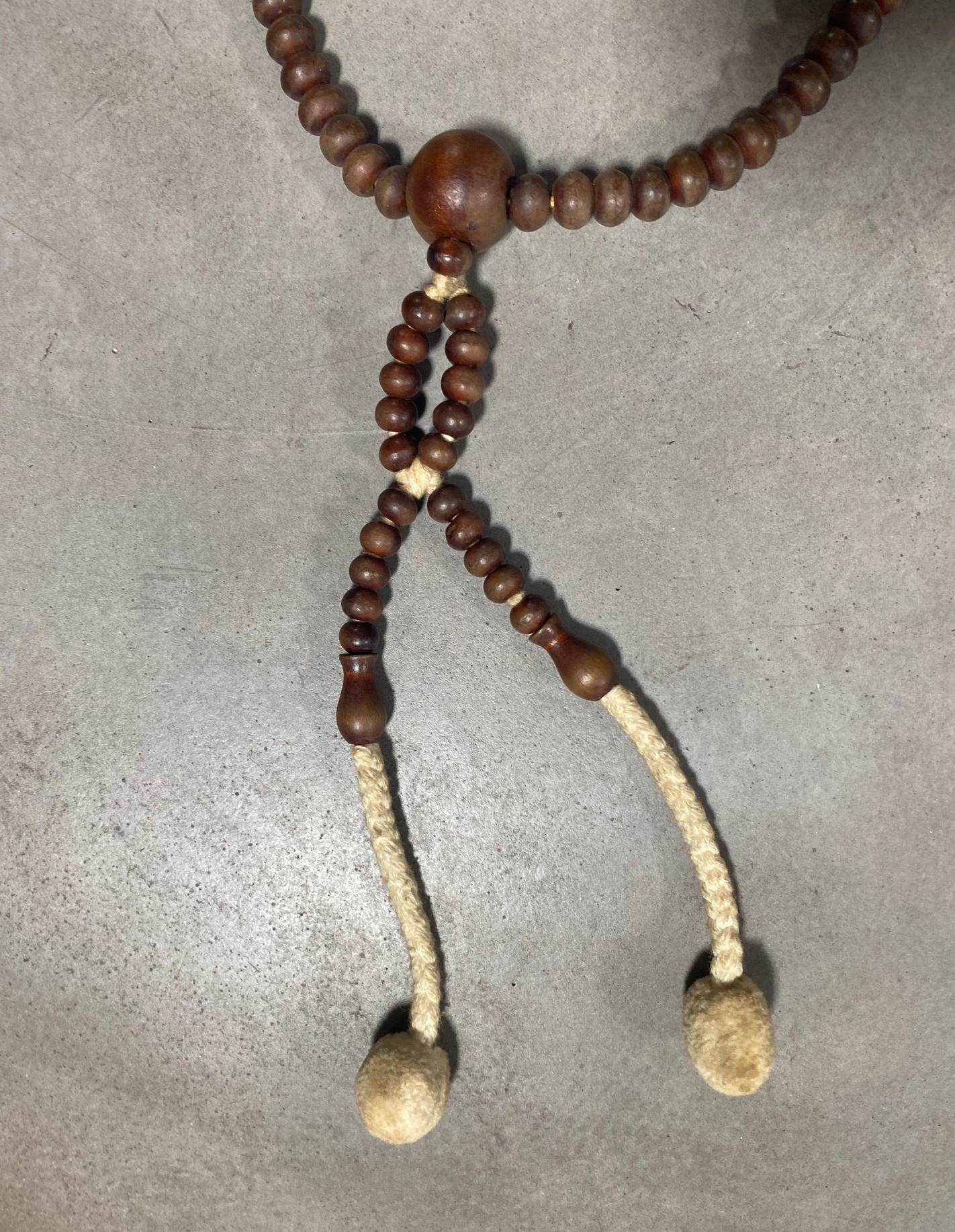 Japanische japanische Tempelschrein Buddhistische Monk Juzu Gebets-Holzperlen Mala Rosary Halskette (Handgeschnitzt) im Angebot