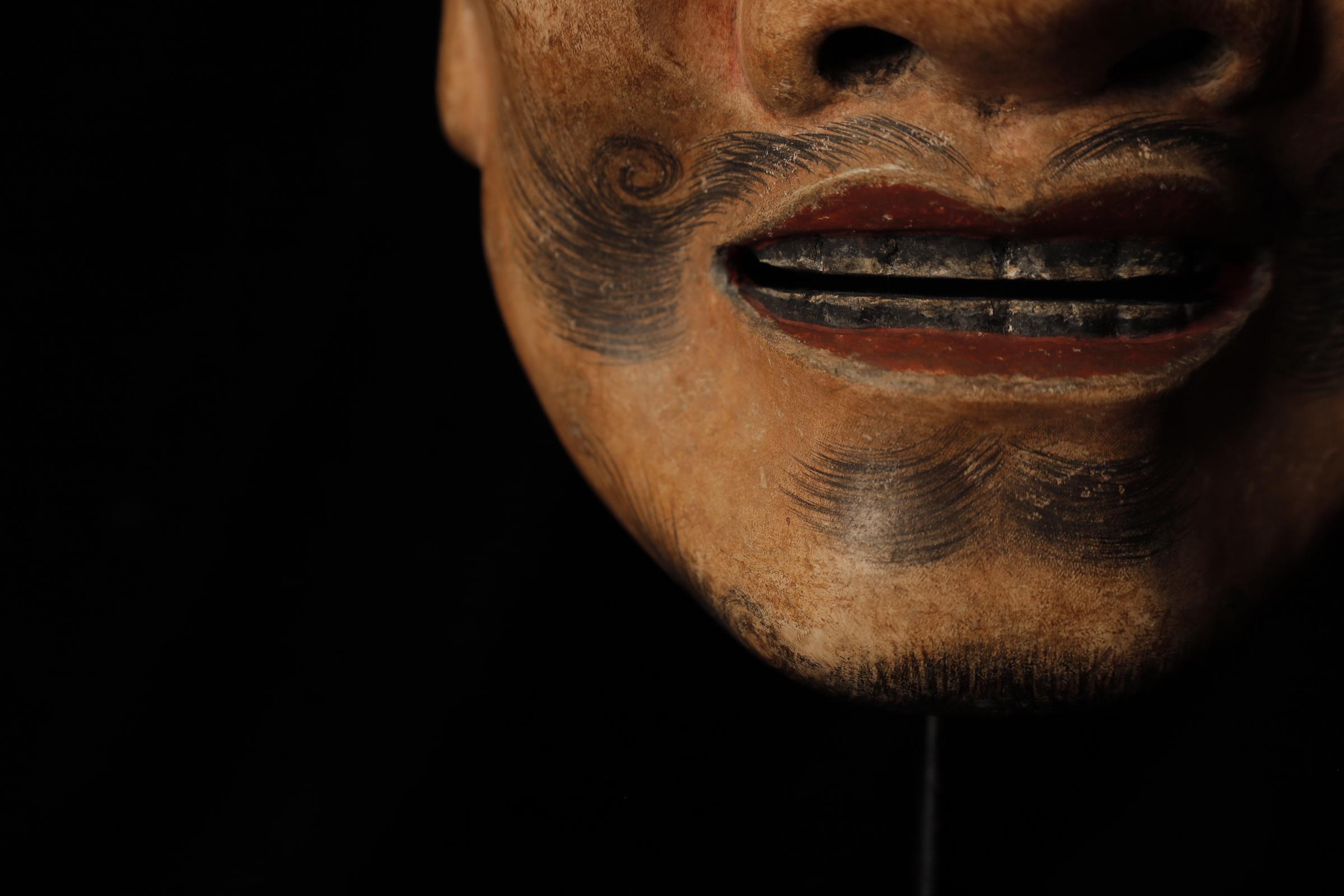 Masque japonais Tenjin (天神) Noh. Attribué à Takada Fuki (高田 冨季) Bon état - En vente à Fukuoka, JP