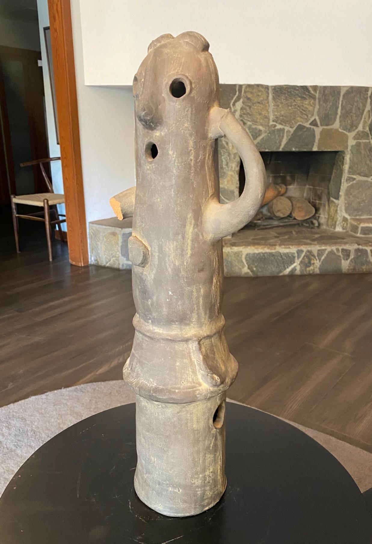 Fino al XVIII secolo Scultura funeraria giapponese in terracotta Haniwa, figura di danza del VI secolo in vendita