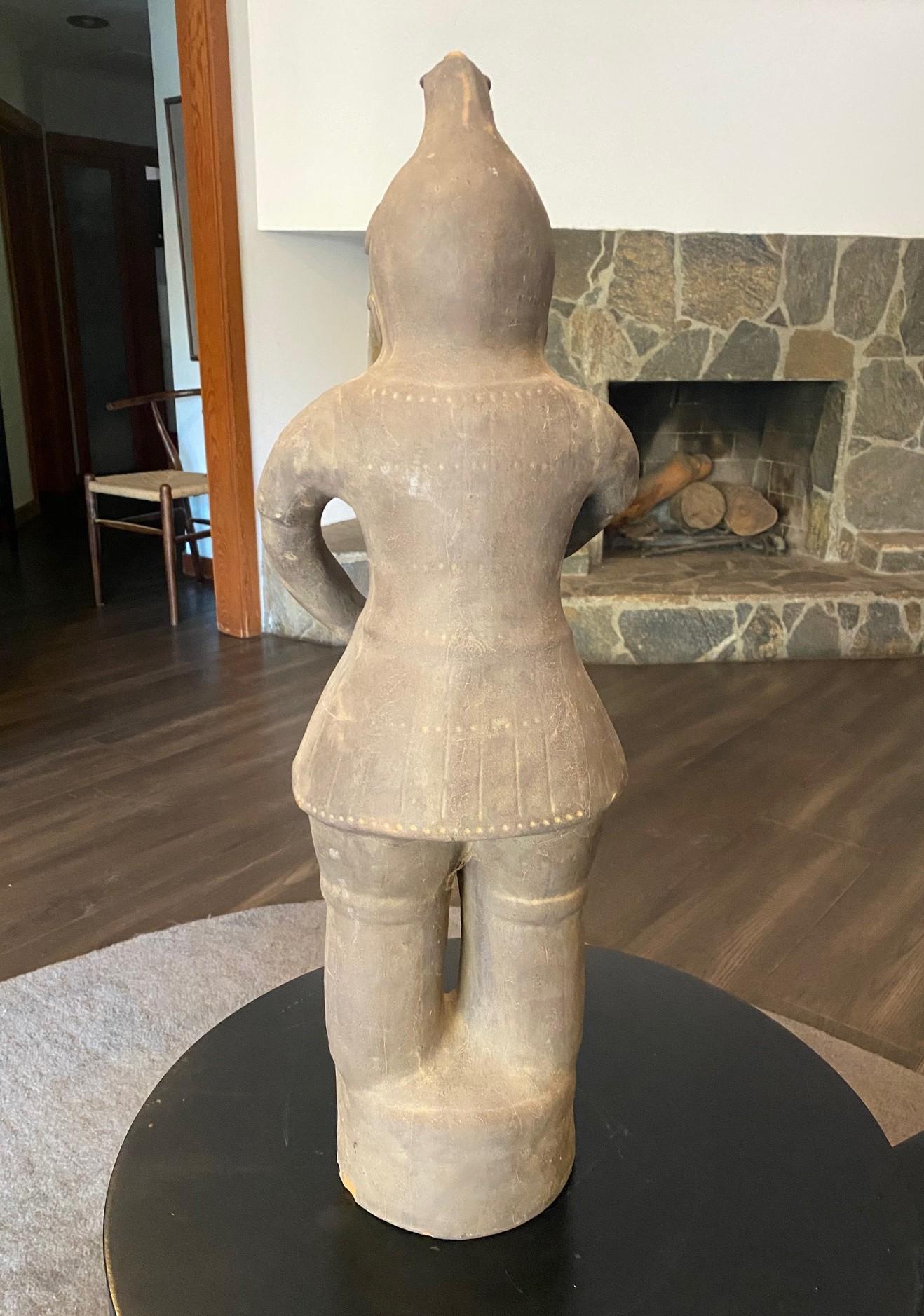 Scultura funeraria di guerriero Haniwa in terracotta giapponese del VI secolo in vendita 4