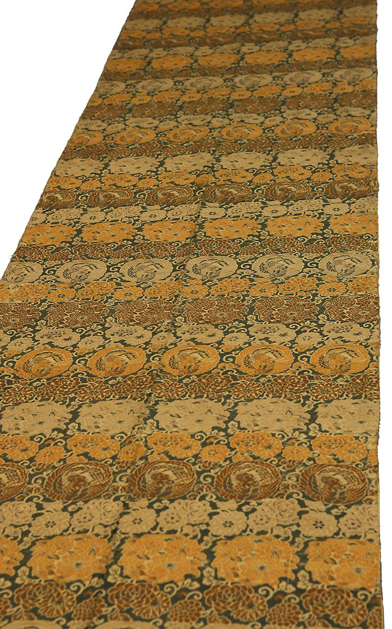 Extra lange Seide aus japanischem Textil (Japanisch) im Angebot