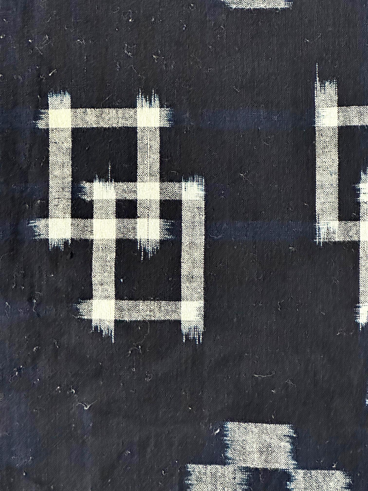 Doppelter Ikat Kasuri Futon-Teppich mit japanischem Textilverkleidung im Angebot 3