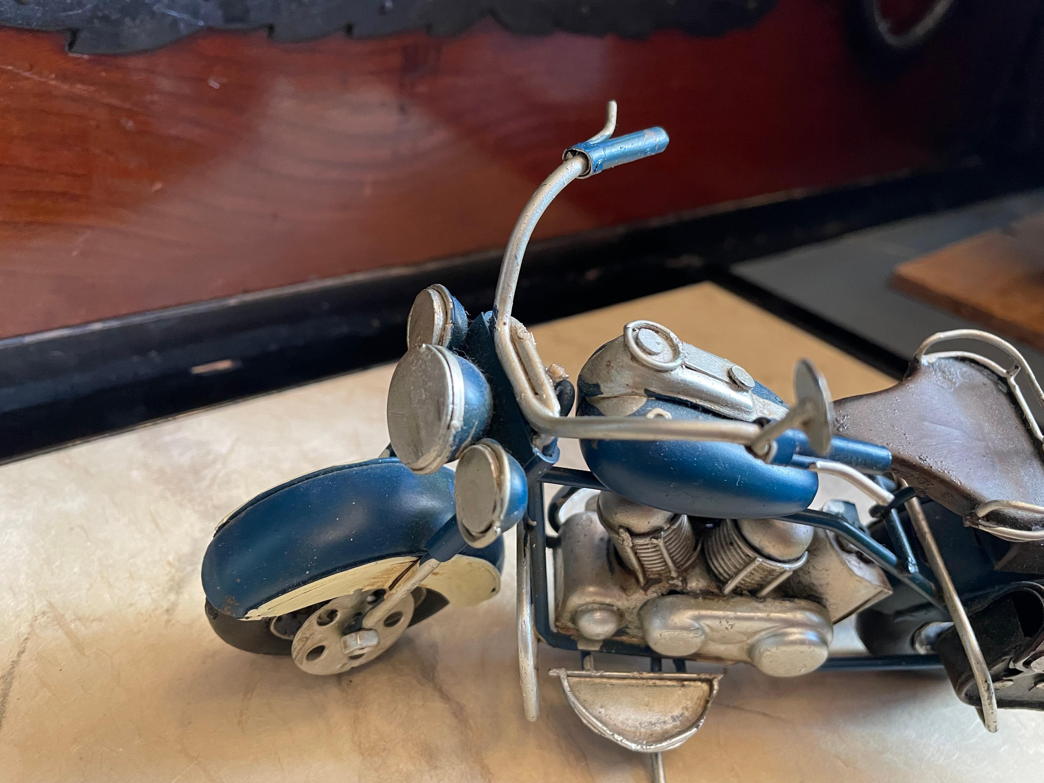 Japanese Tin Plate Toy Blue MotorCycle 1960s For Sale 5