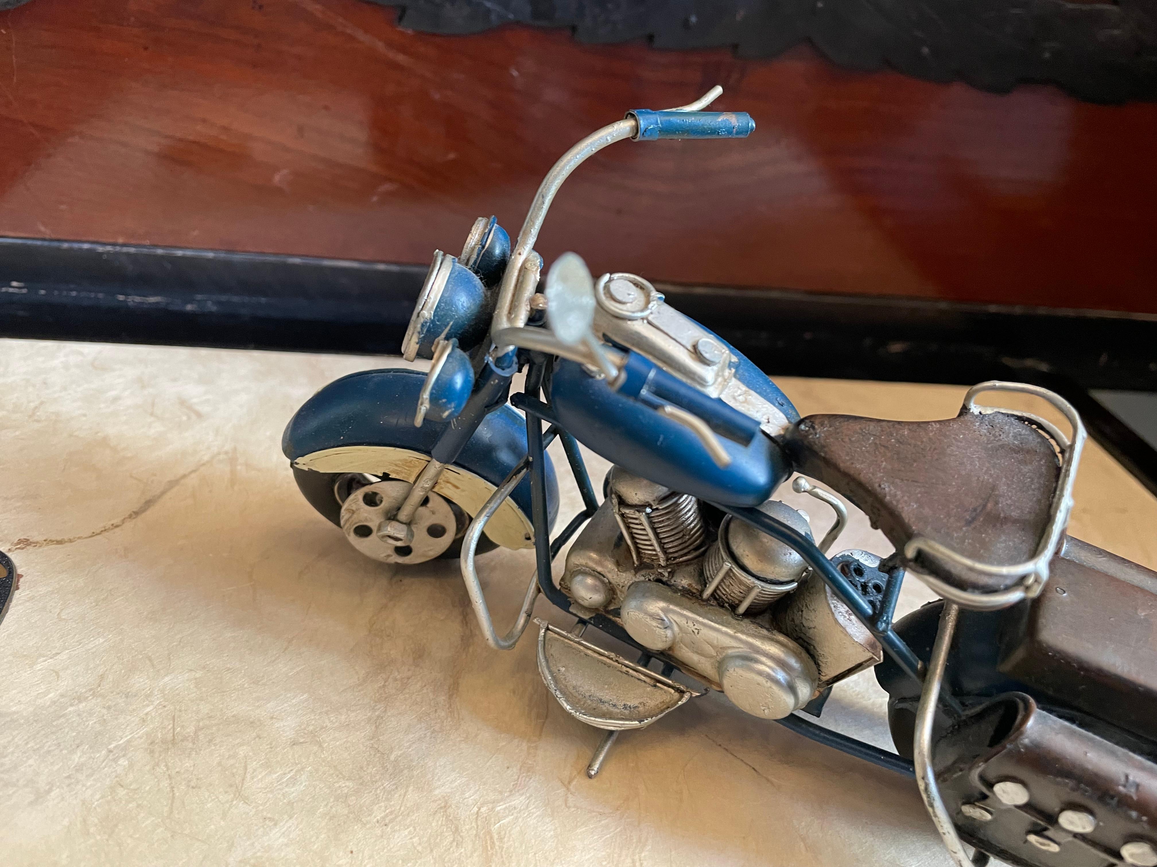 Japanese Tin Plate Toy Blue MotorCycle 1960s For Sale 4