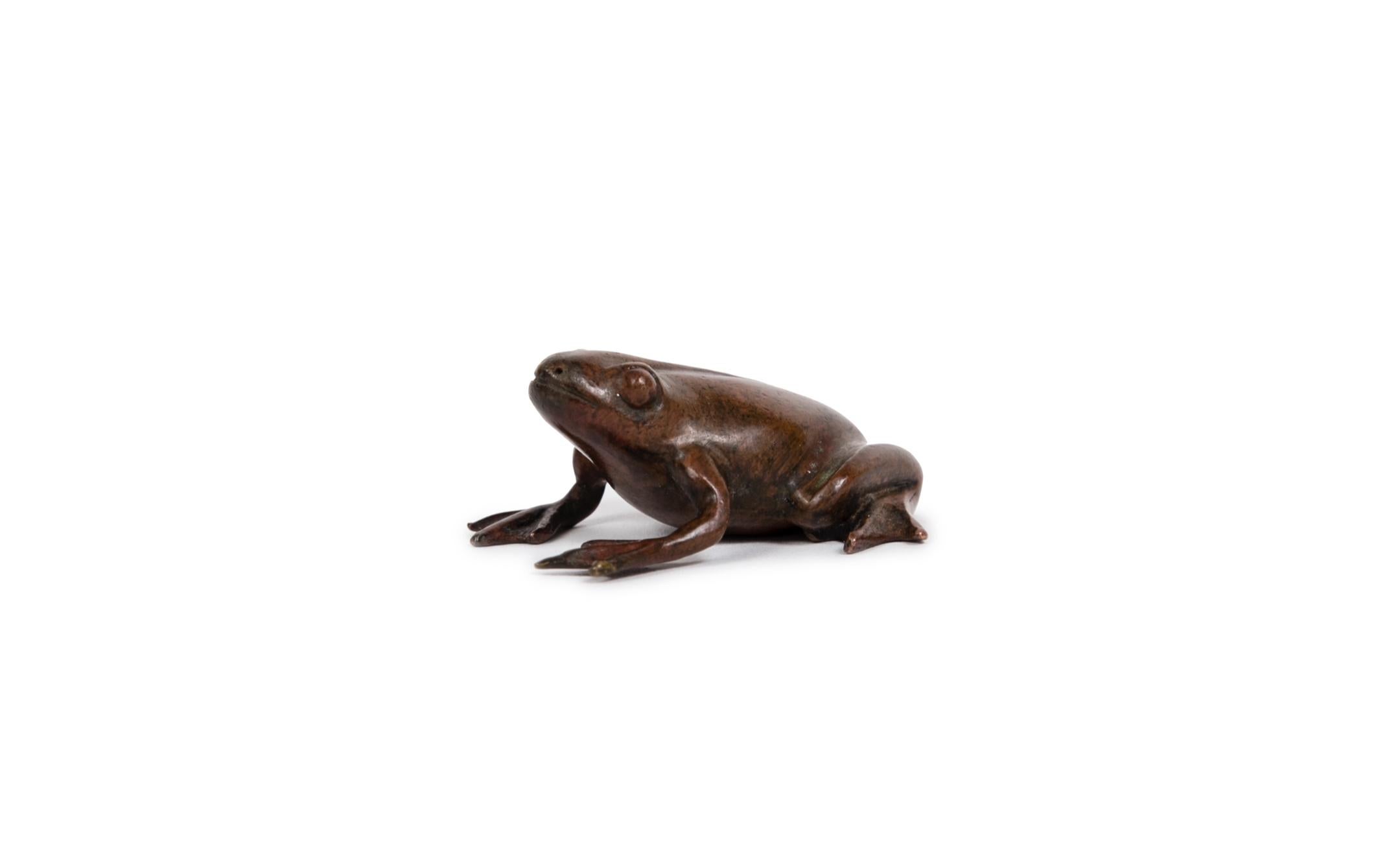 Meiji Japanese Tiny bronze frog For Sale