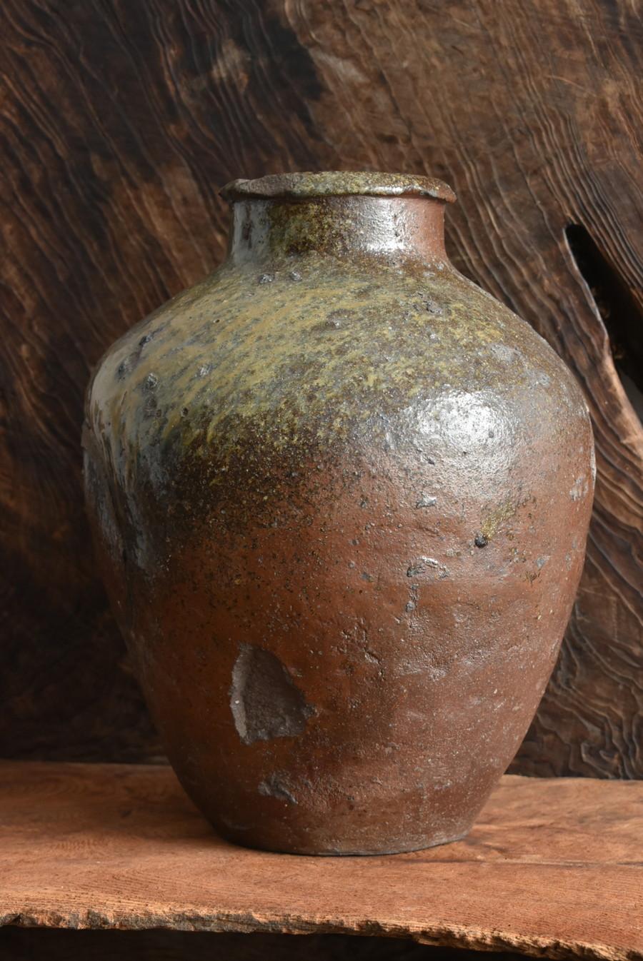 Hand-Crafted Japanese Tokoname Jar 14th-16th Century Muromachi Period / Tsubo / Old Pottery