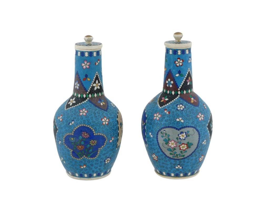 Botellas japonesas Totai de esmalte cloisonné sobre porcelana Cloissoné en venta