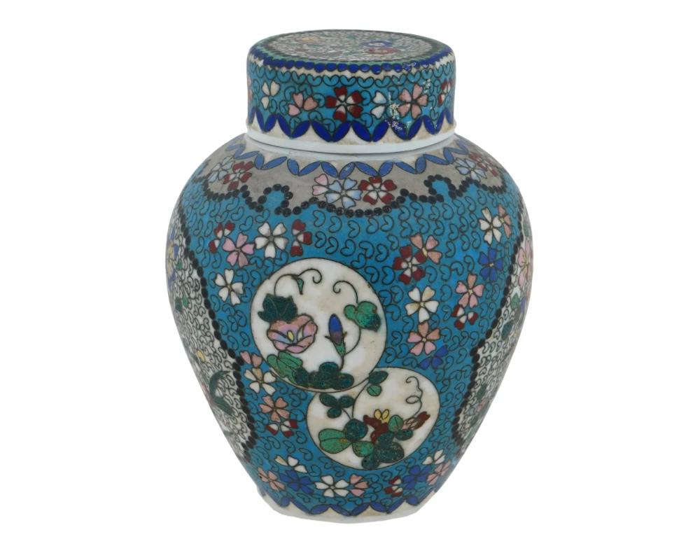Cloissoné Japanese Totai Covered Cloisonne Enamel Porcelain Jar For Sale