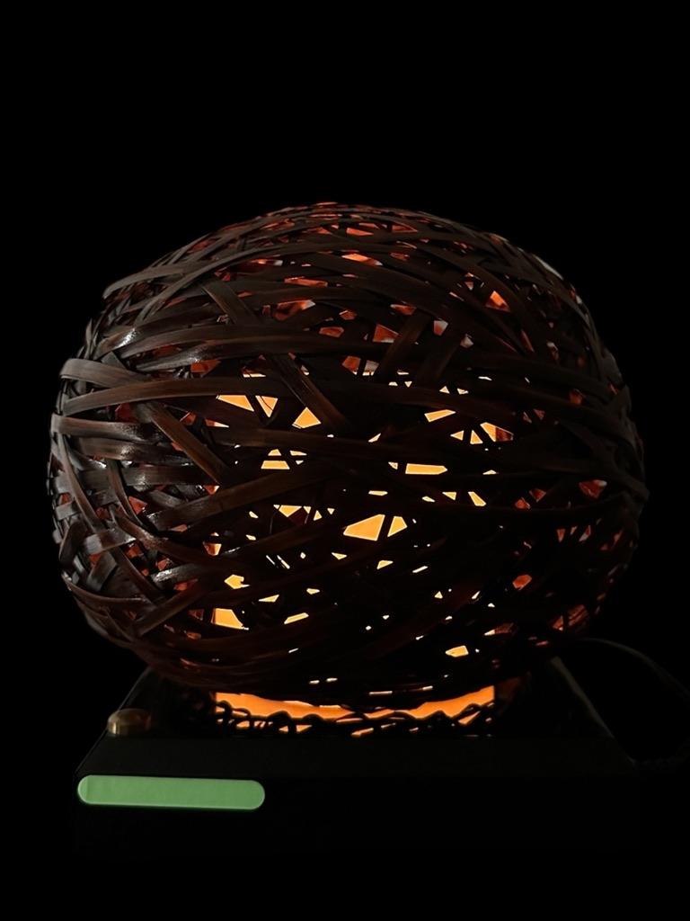 Japanese Touch-Activated Bamboo Sphere Lamp on Lacquered Base (Late 20th Century For Sale 12