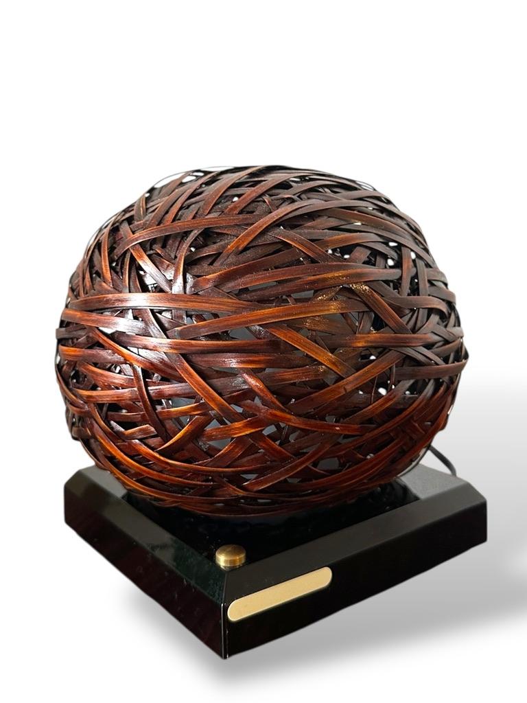 Showa Japanese Touch-Activated Bamboo Sphere Lamp on Lacquered Base (Late 20th Century For Sale