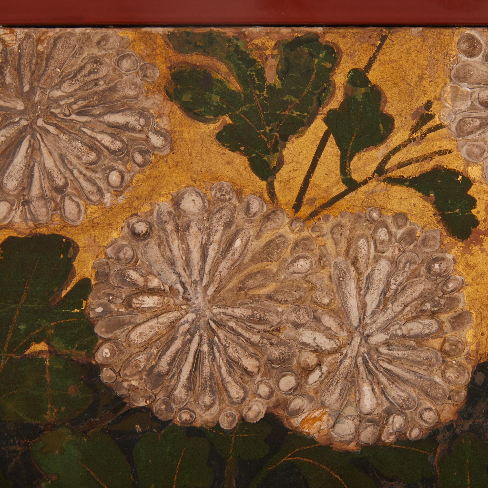 Paravent japonais à deux panneaux, chrysanthèmes en vente 1