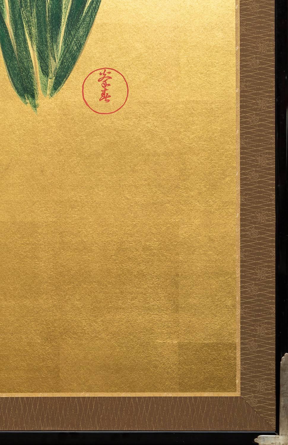 Japanischer japanischer Raumteiler mit zwei Tafeln: Irisen auf Gold (Holz) im Angebot