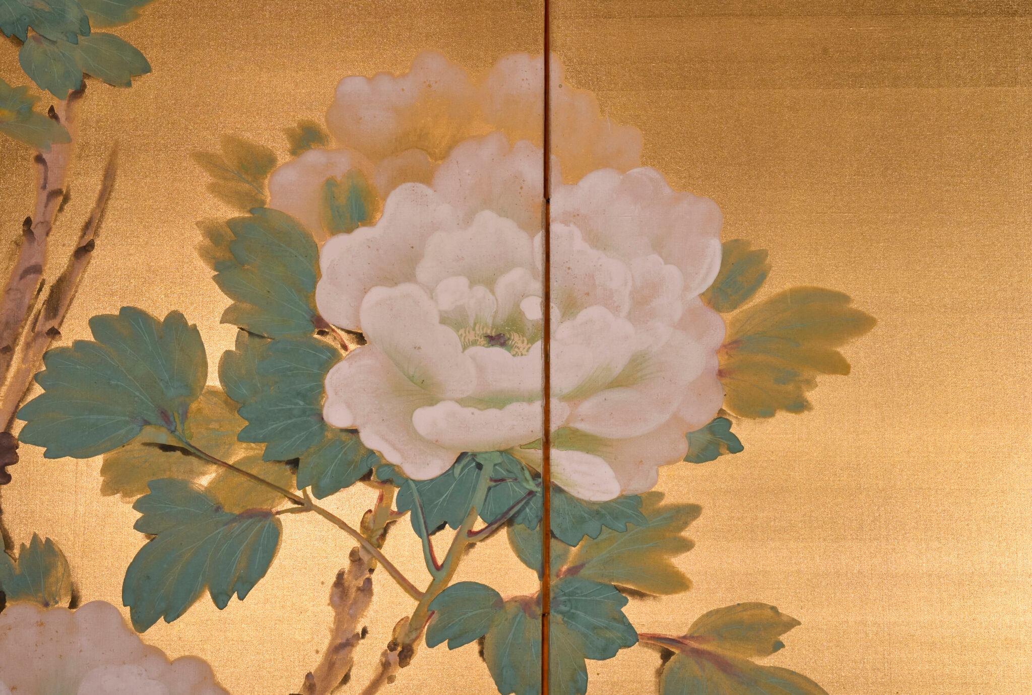 Japanese Two Panel Screen: Peonies on Gold en vente 7