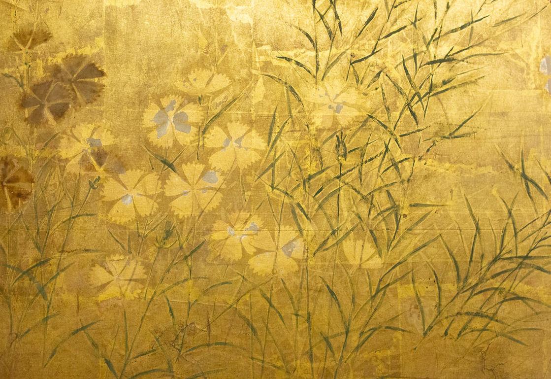 Japonais Paravent japonais à deux panneaux, fleurs de Rimpa Nadeshiko sur feuille d'or épaisse