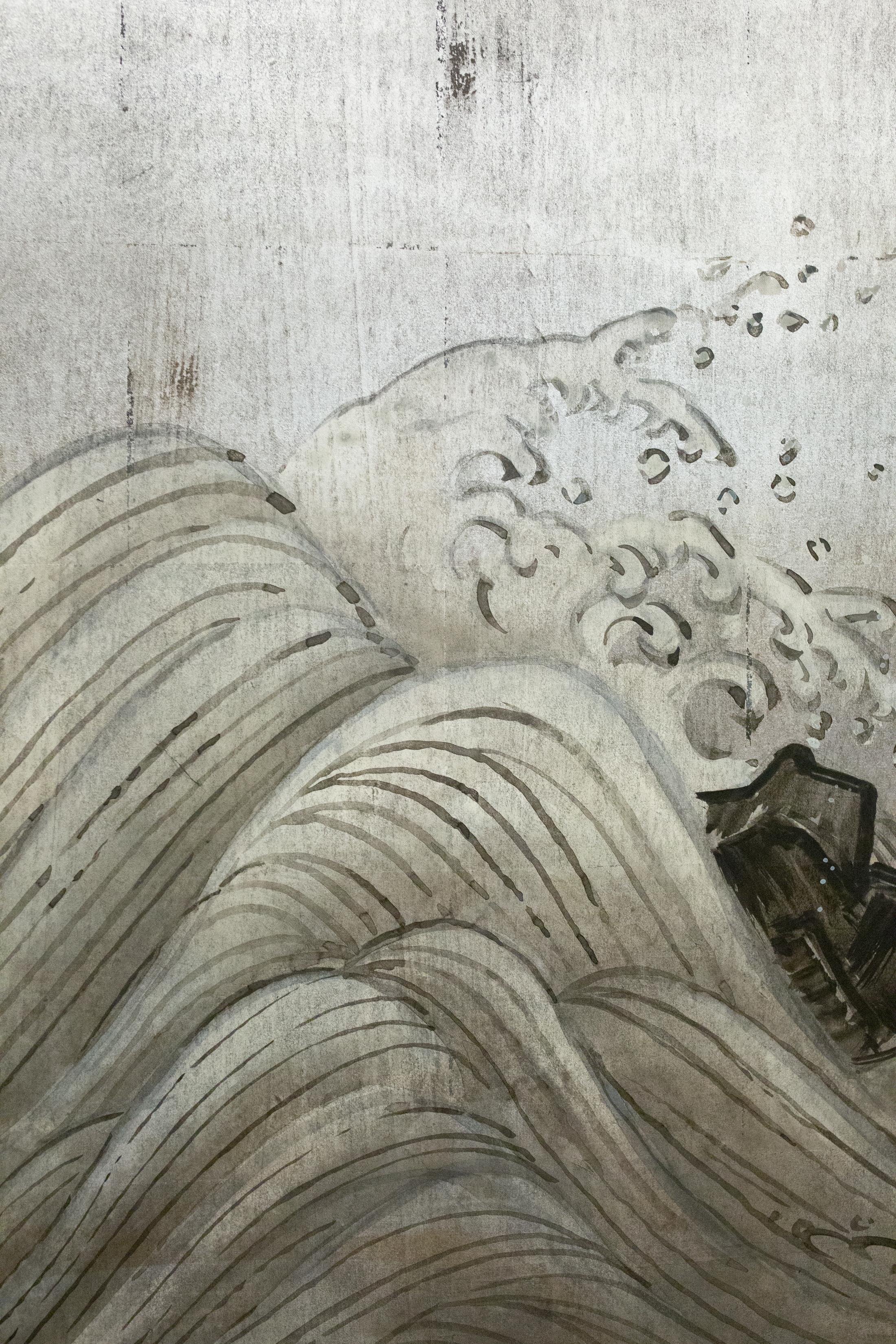 Japanese two-panel screen: Stylized waves on silver leaf and golden sun. Showa period (1926-1989), modern painting in mineral pigments on silver.