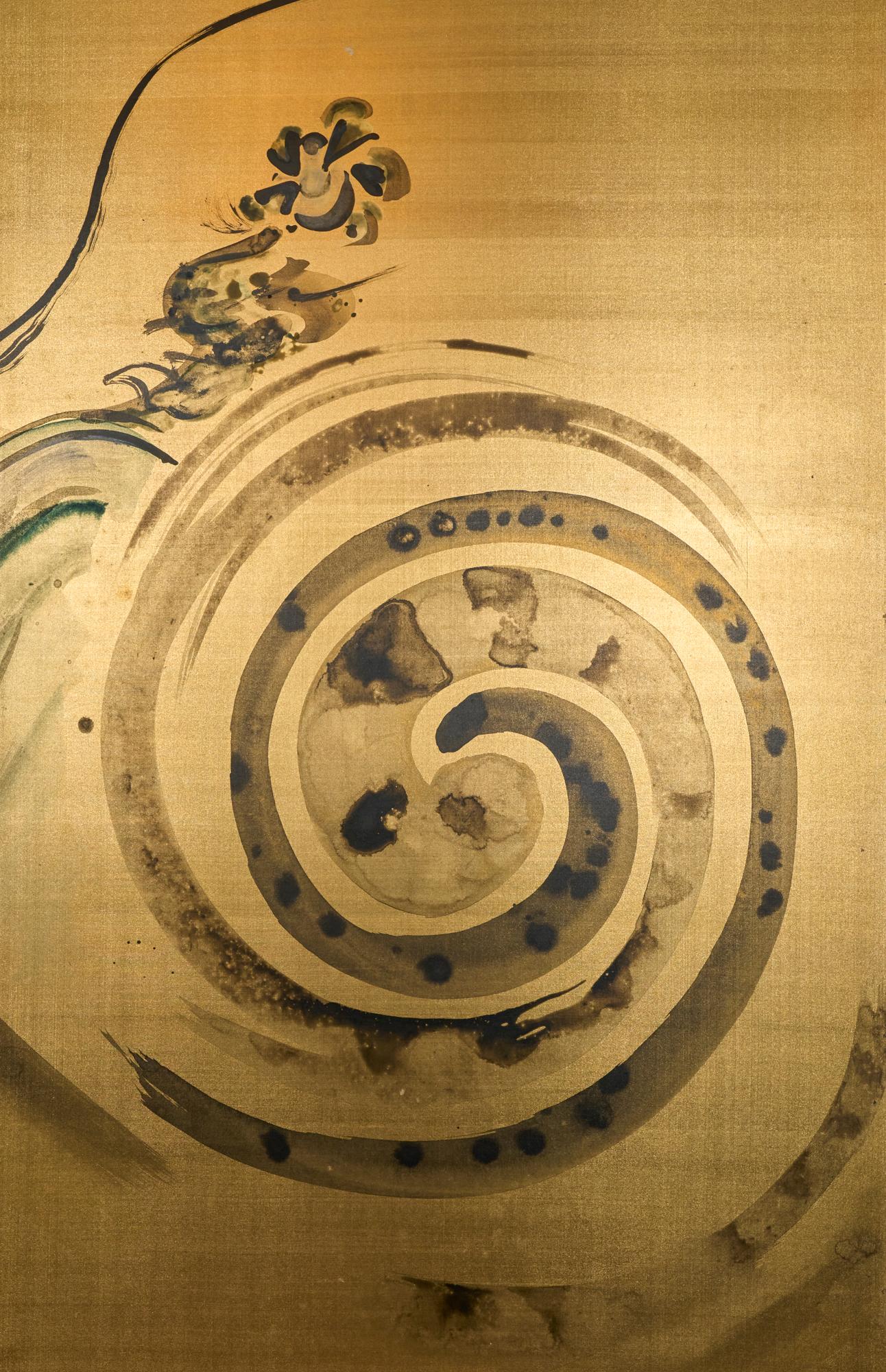 Japanischer Zwei-Panel-Bildschirm: Skurriler Drache (Frühes 20. Jahrhundert) im Angebot