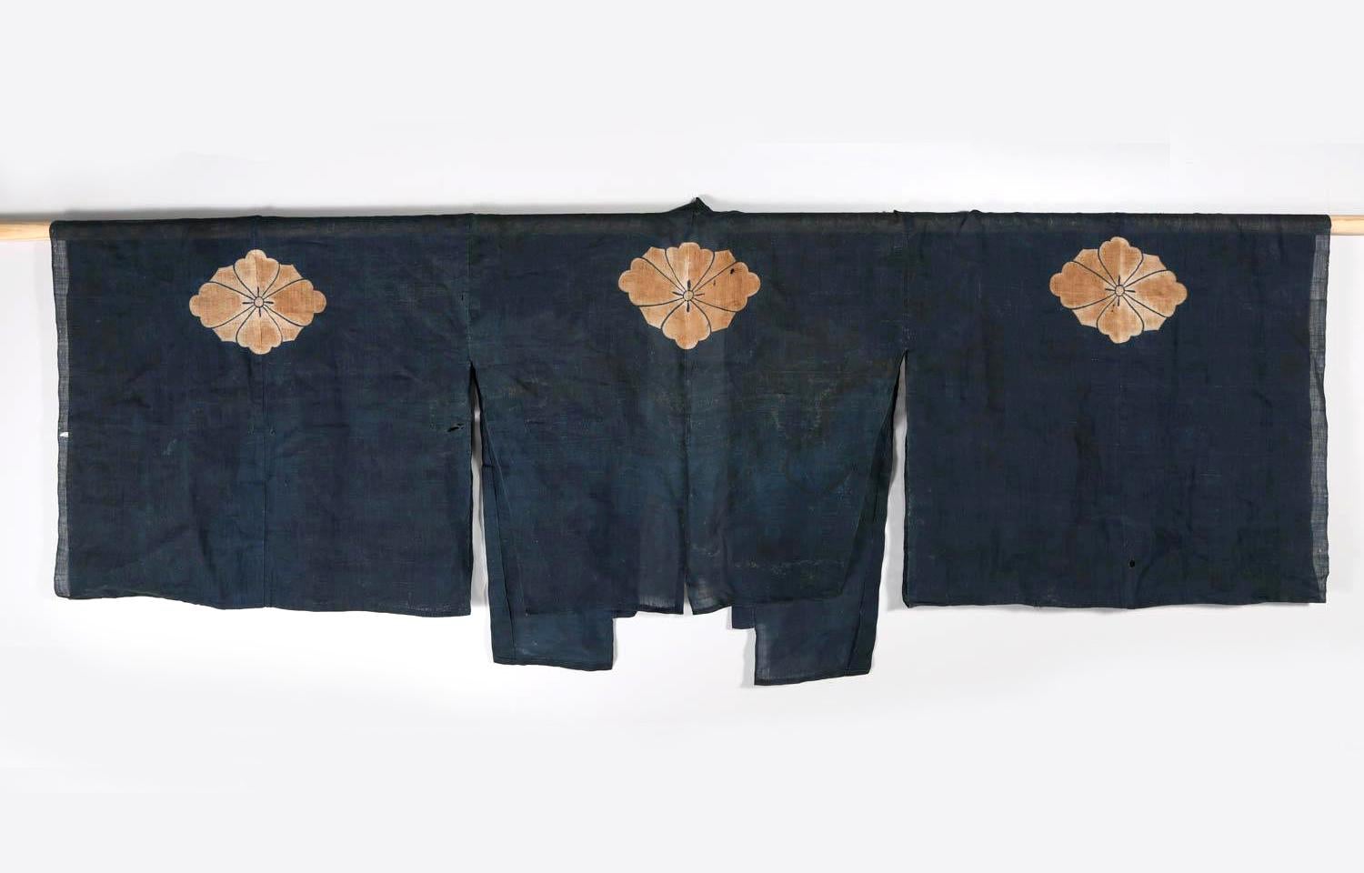 Japanese Two-Piece Indigo Asa Kyogen Festival Costume Meiji Period In Fair Condition For Sale In Atlanta, GA
