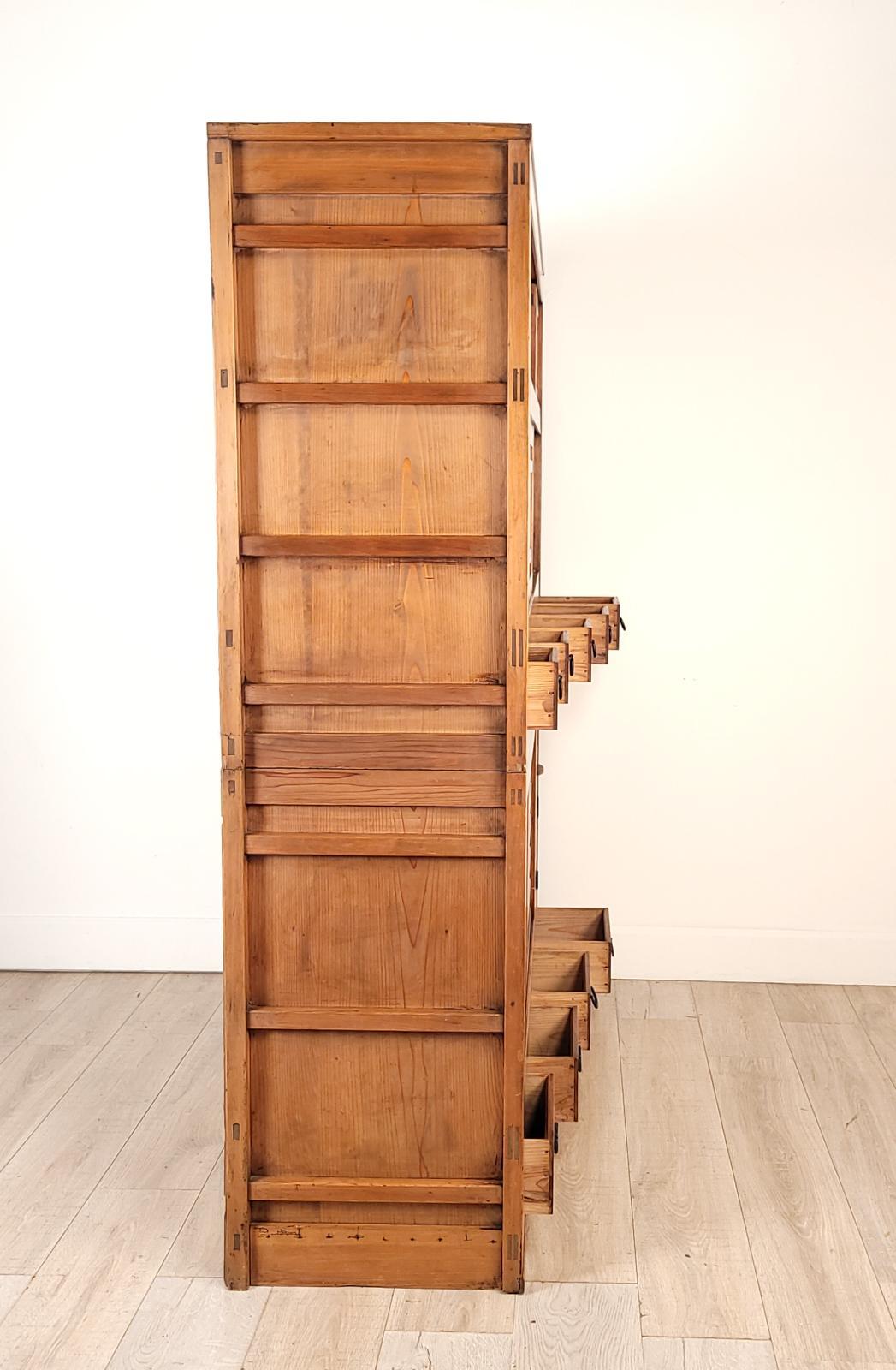 Japanische zweiteilige japanische Mizuya (Kitchen) Tansu, Meiji-Periode (20. Jahrhundert)