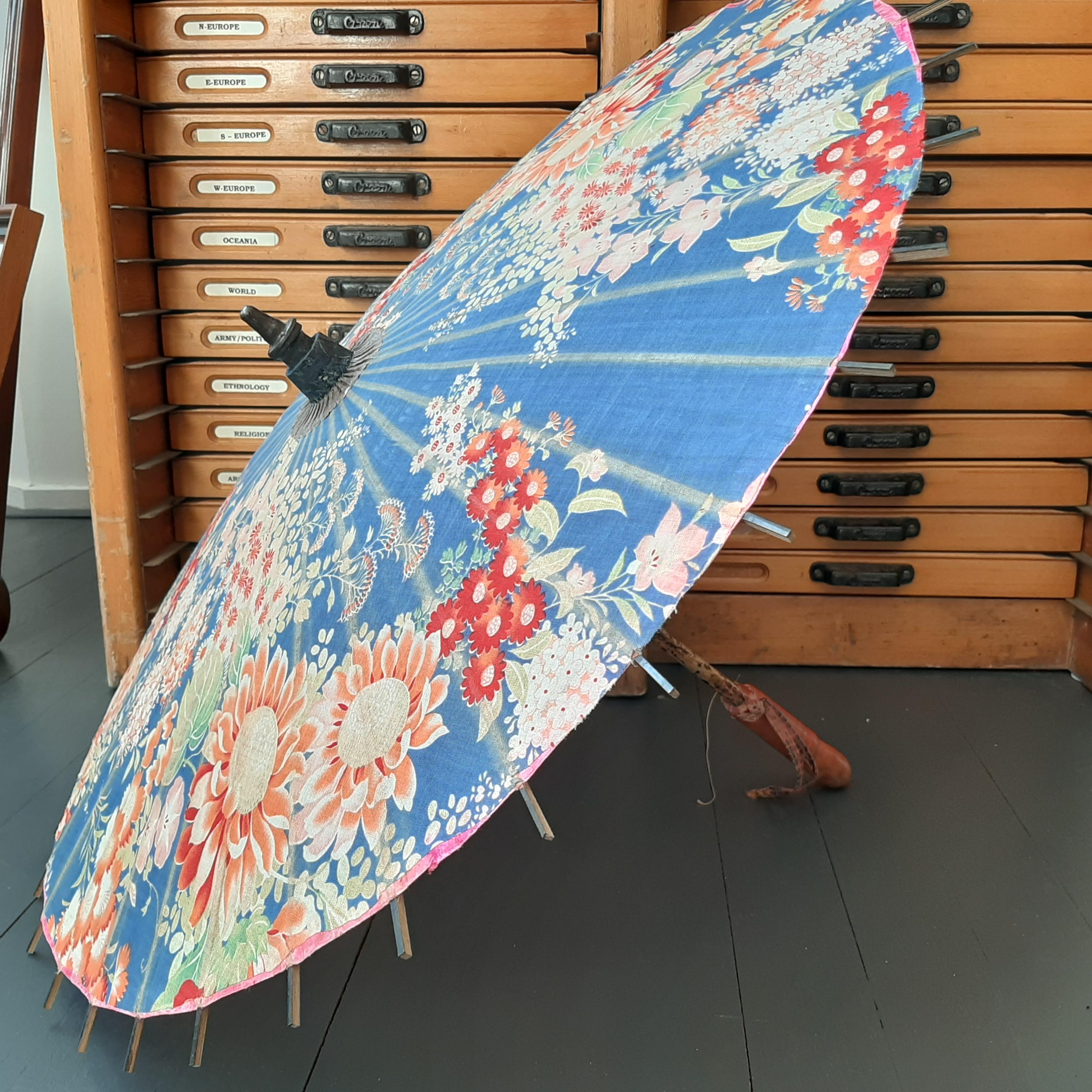 antique japanese parasol