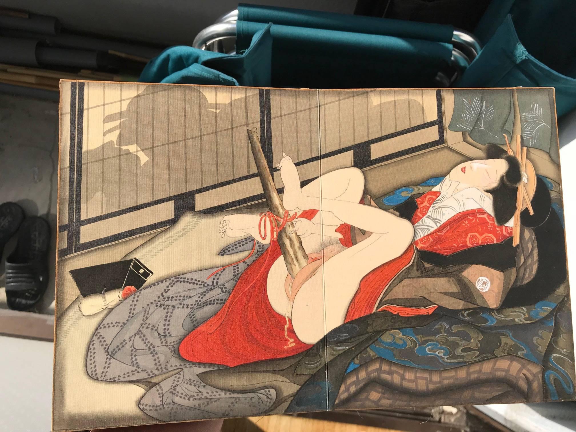 Japanese Unique Antique Hand-Painted Silk Paintings Erotic Couples Shunga Art In Good Condition In South Burlington, VT