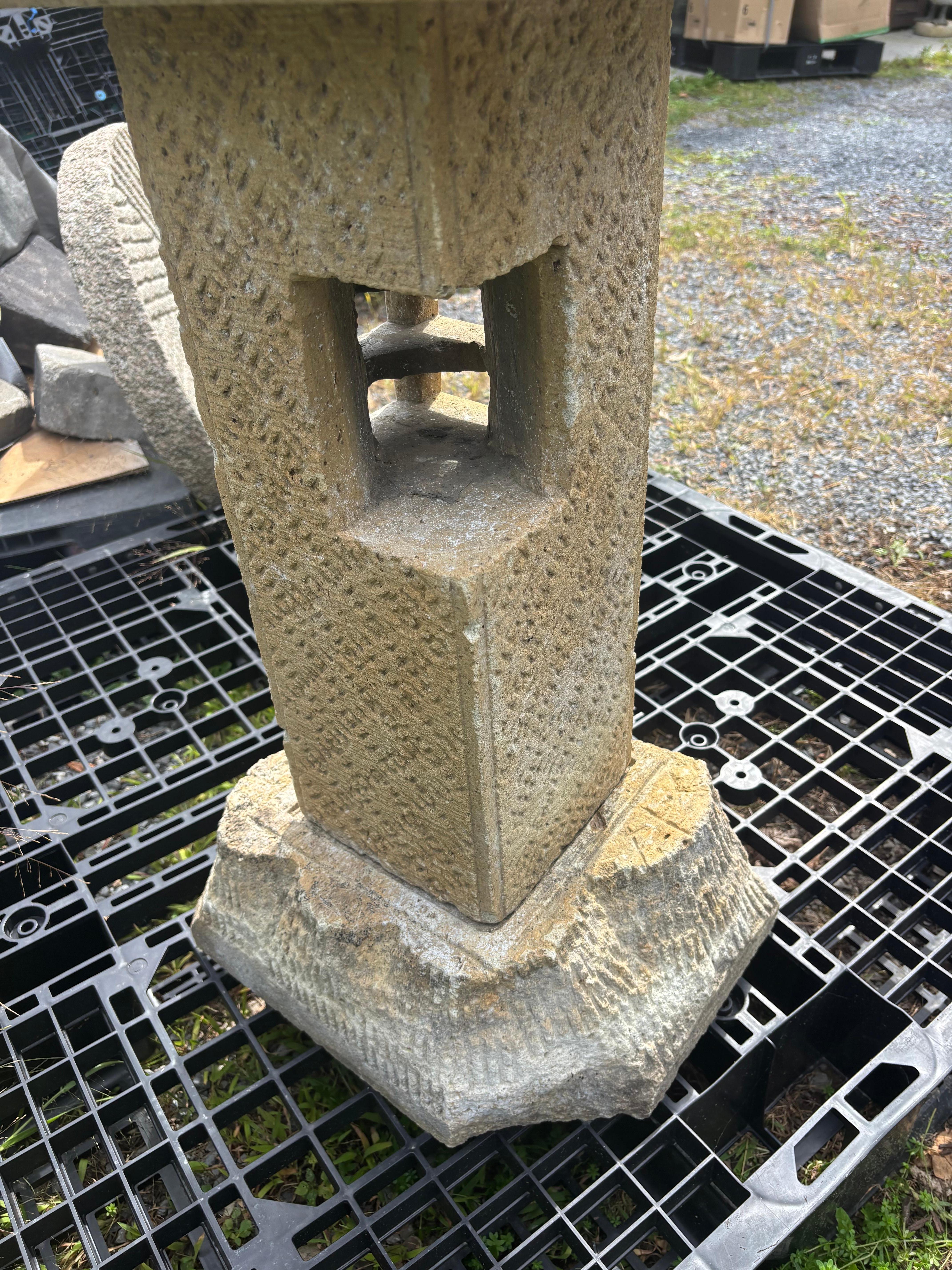 Japanese unusual Stone Driveway and Walkway lantern For Sale 5