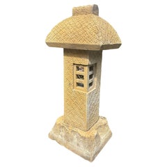 Japanese unusual Stone Driveway and Walkway lantern