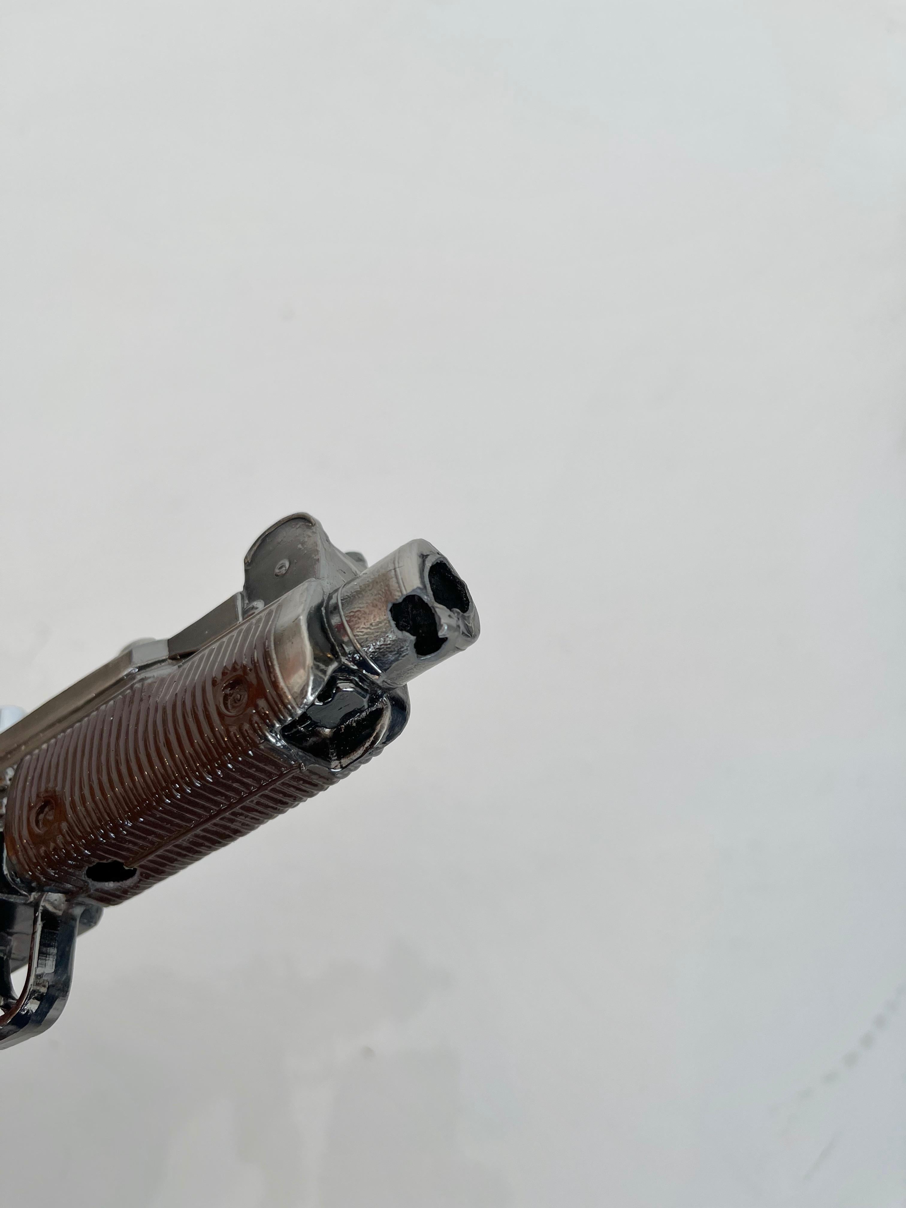 Japanese Uzi Gun Tabletop Lighter 1