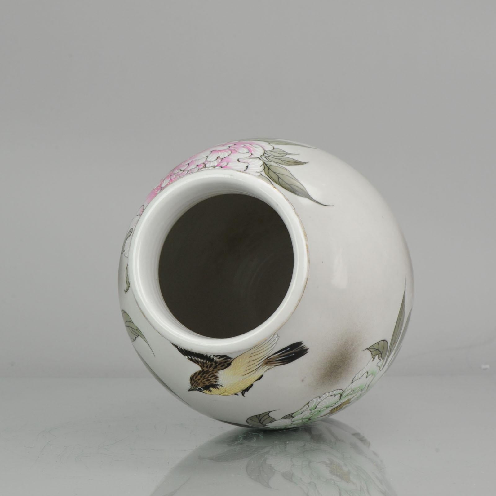 Japanische Vase Arita Taisho / Showa Periode Japan Porzellan, um 1930 im Zustand „Gut“ im Angebot in Amsterdam, Noord Holland