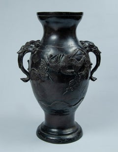 Japanese Vase with Birds and Flowers Design
