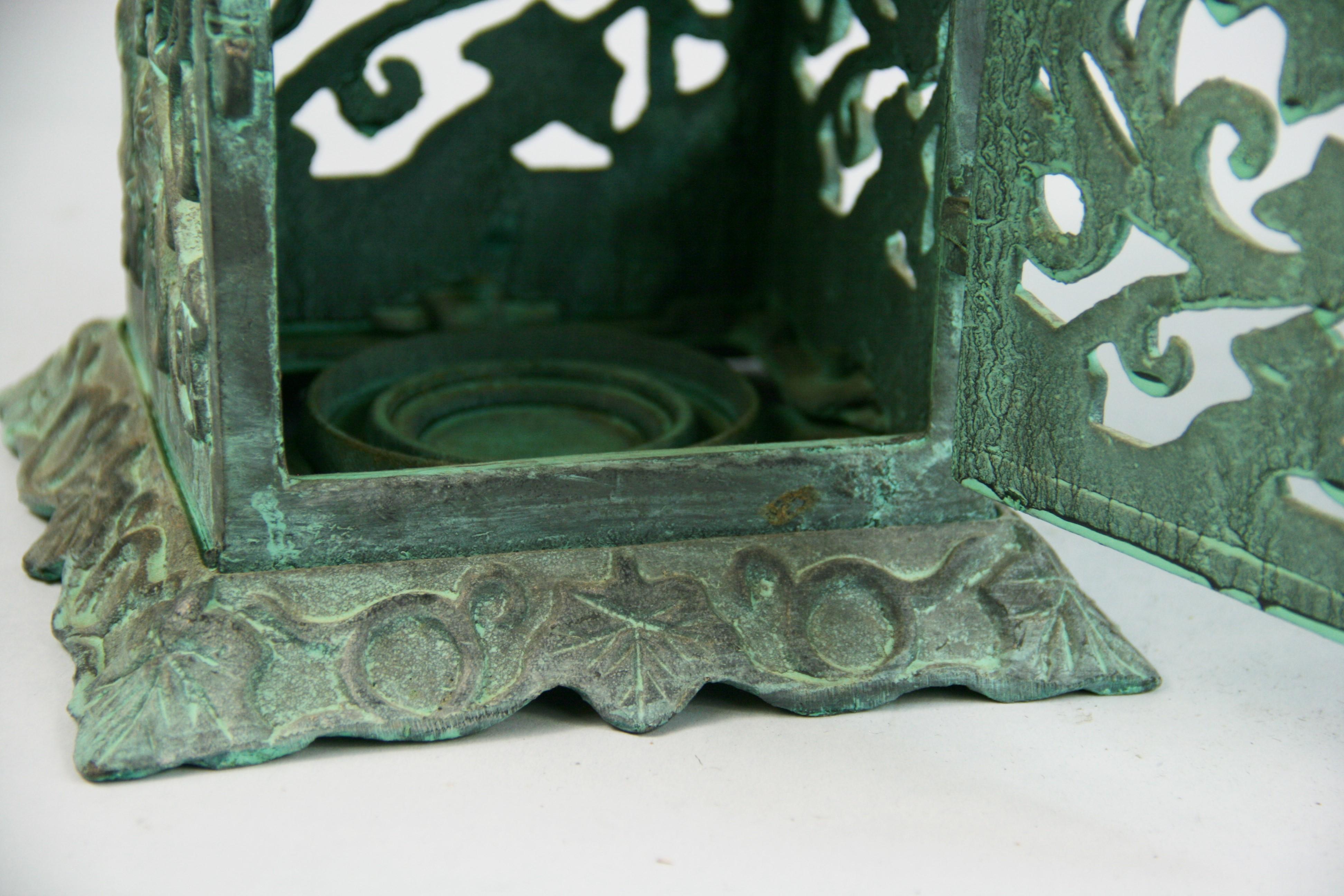 Japanese Garden Verdigris Pagoda Cast iron Candle Lantern In Good Condition In Douglas Manor, NY