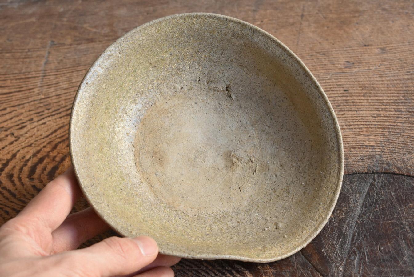 Japanese Very Old Excavated Pottery Bowl / 12th-13th Century / Wabi Sabi Object For Sale 2