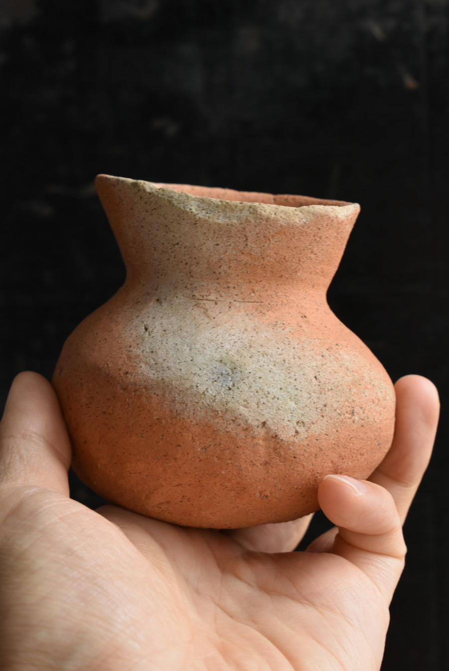 Hand-Crafted Japanese Very Old Small Excavation Earthenware / before the 10th Century