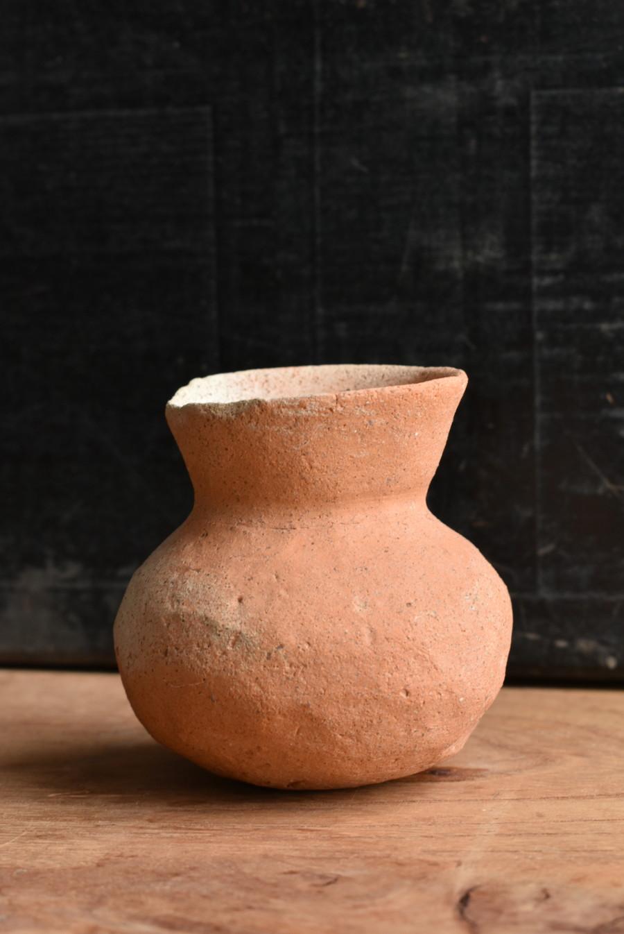 Japanese Very Old Small Excavation Earthenware / before the 10th Century In Good Condition In Sammu-shi, Chiba