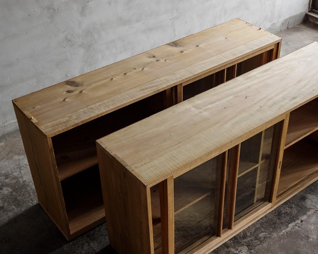 Armoire japonaise vintage avec portes en verre, début de la période Showa (1926-) en vente 10