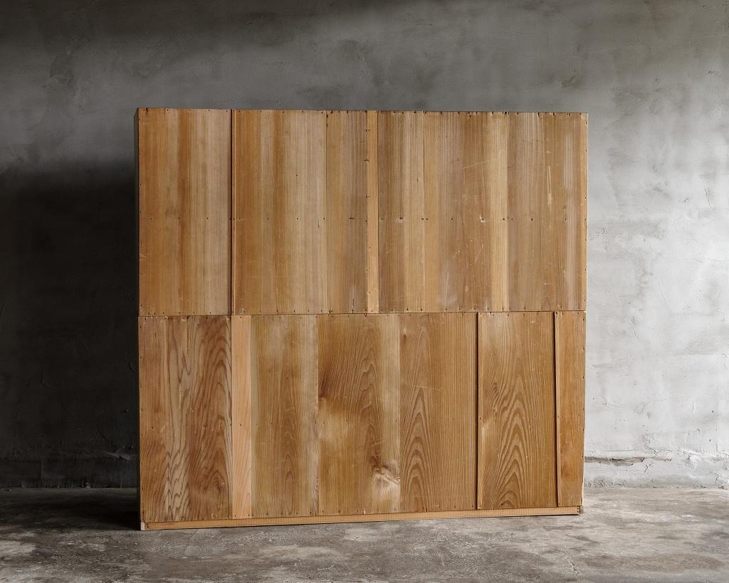 Armoire japonaise vintage avec portes en verre, début de la période Showa (1926-) en vente 1