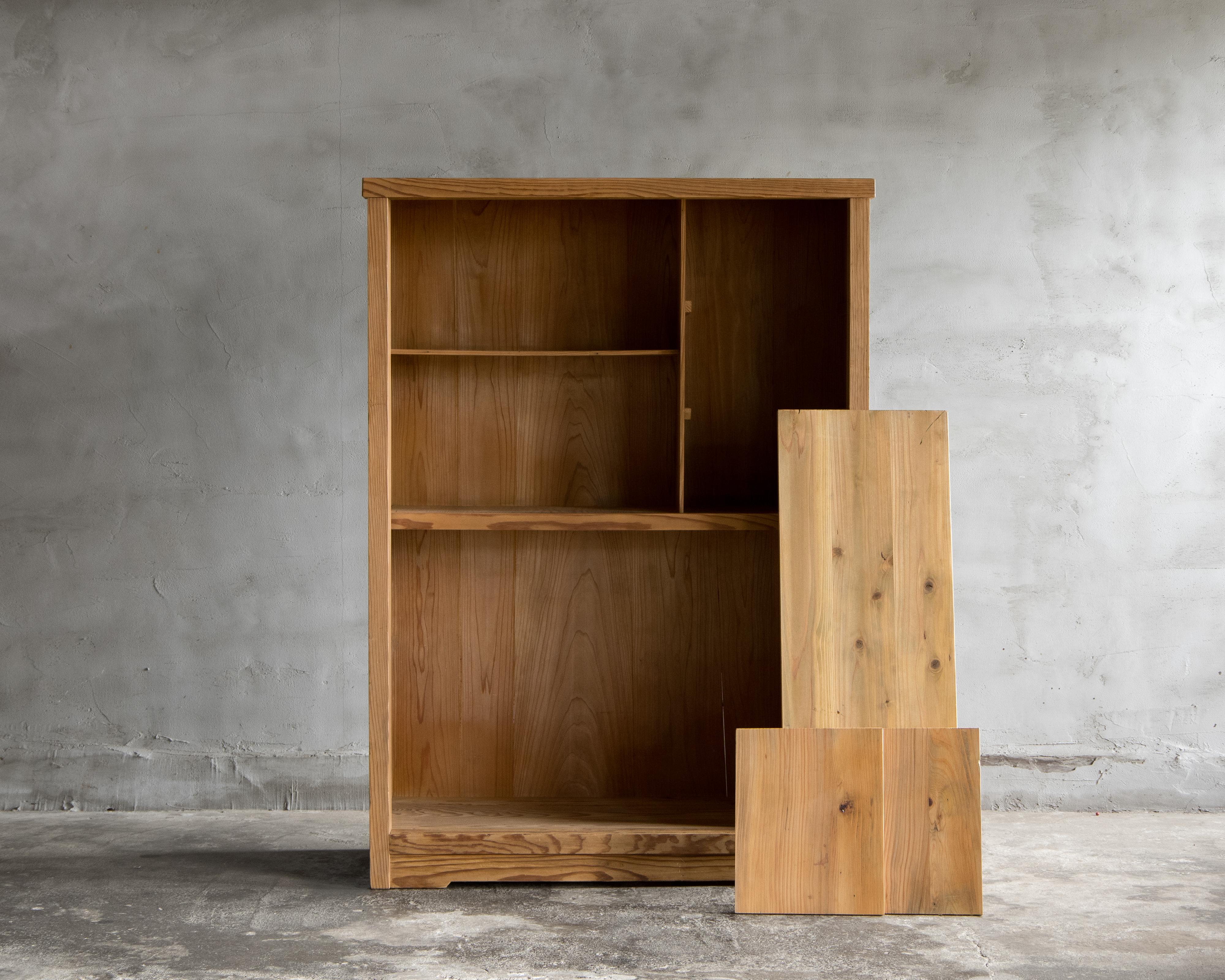 Mobile d'epoca giapponese con ante in vetro, Showa 1926-, finitura Nature in vendita 4