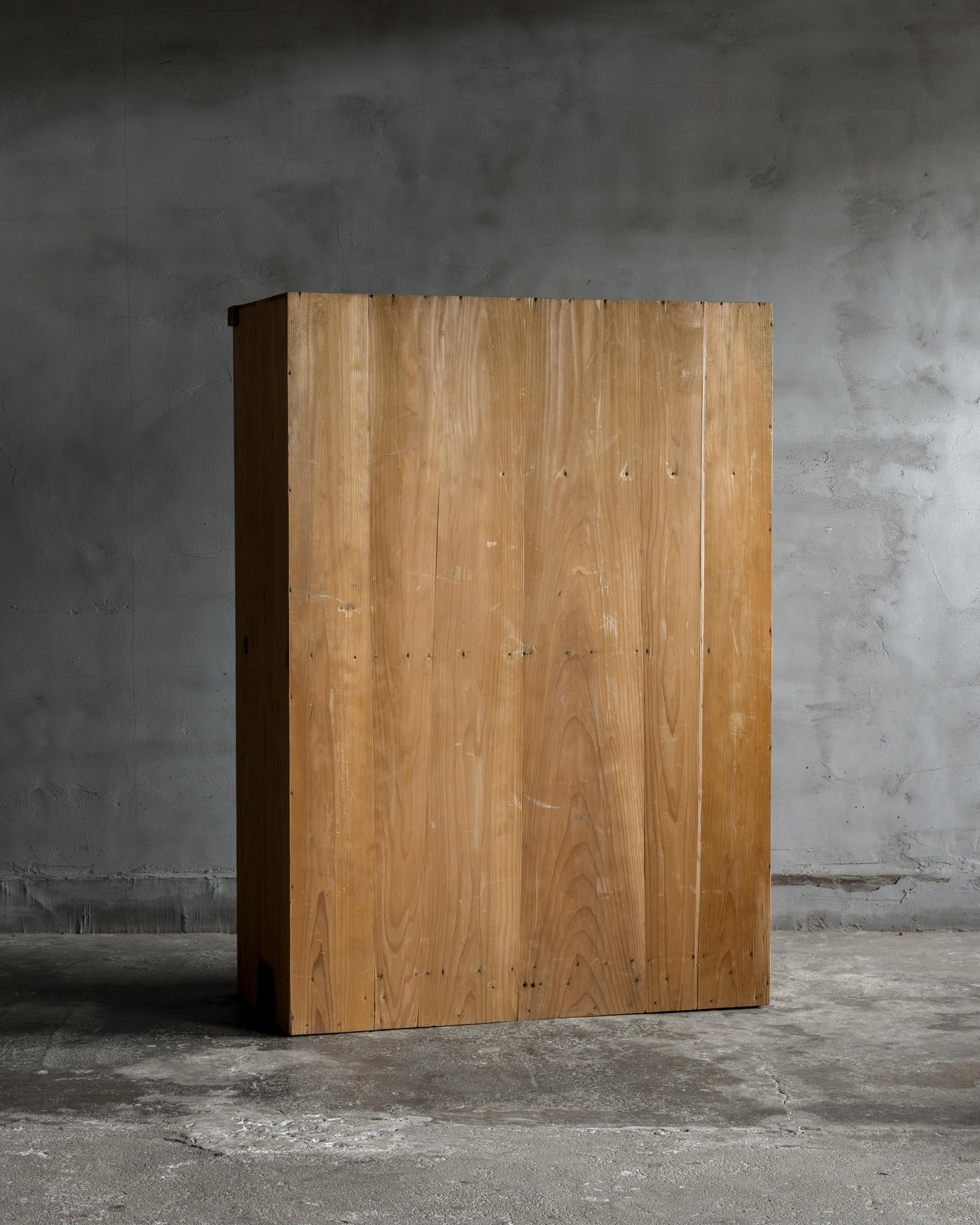 Mobile d'epoca giapponese con ante in vetro, Showa 1926-, finitura Nature in vendita 7