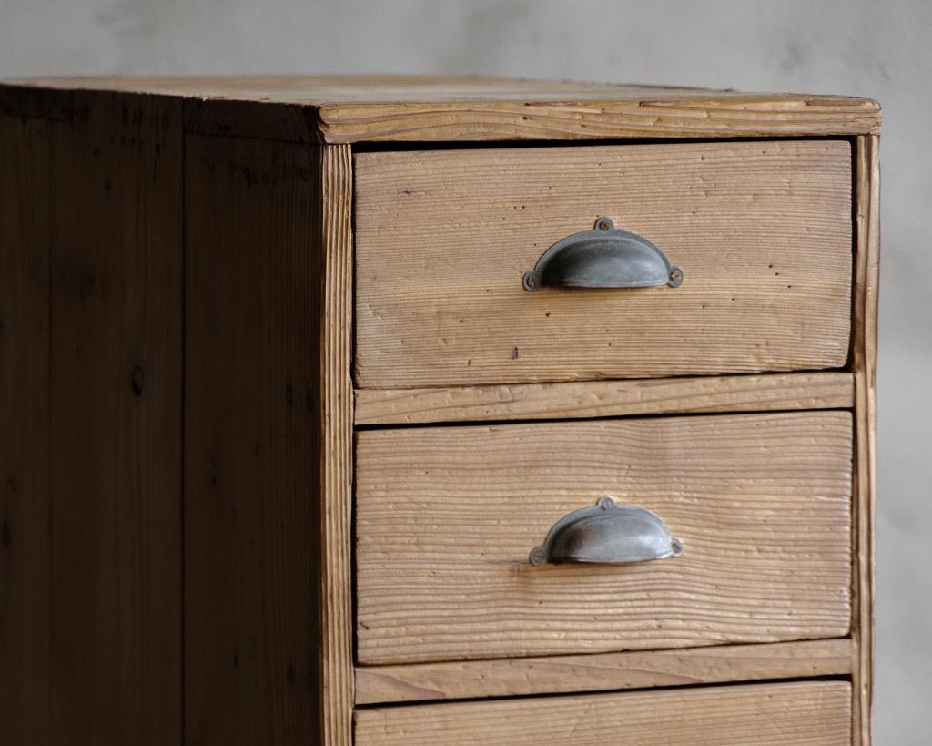 Japanese Vintage Drawer, Early Showa Period '1926-' For Sale 1