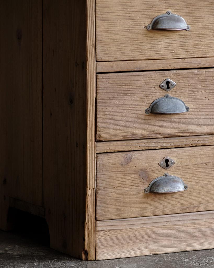 Japanese Vintage Drawer, Early Showa Period '1926-' For Sale 2