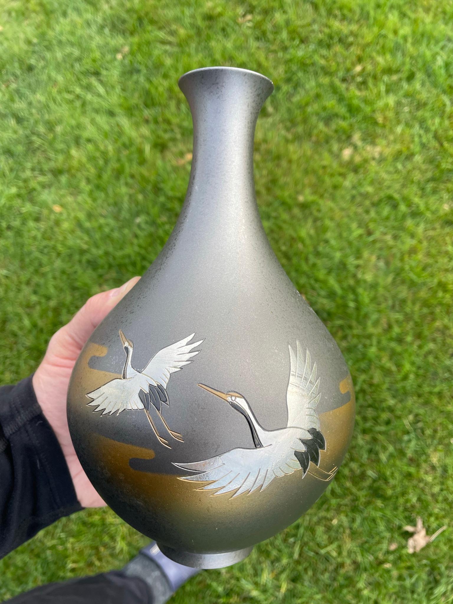 Japanese Vintage Flying Cranes Bronze Vase 5