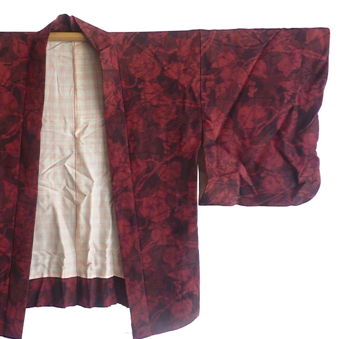 Japanische Vintage-Kimono-Haori-Jacke aus Seide mit Blattwerkdruck aus Seide  (Schwarz) im Angebot