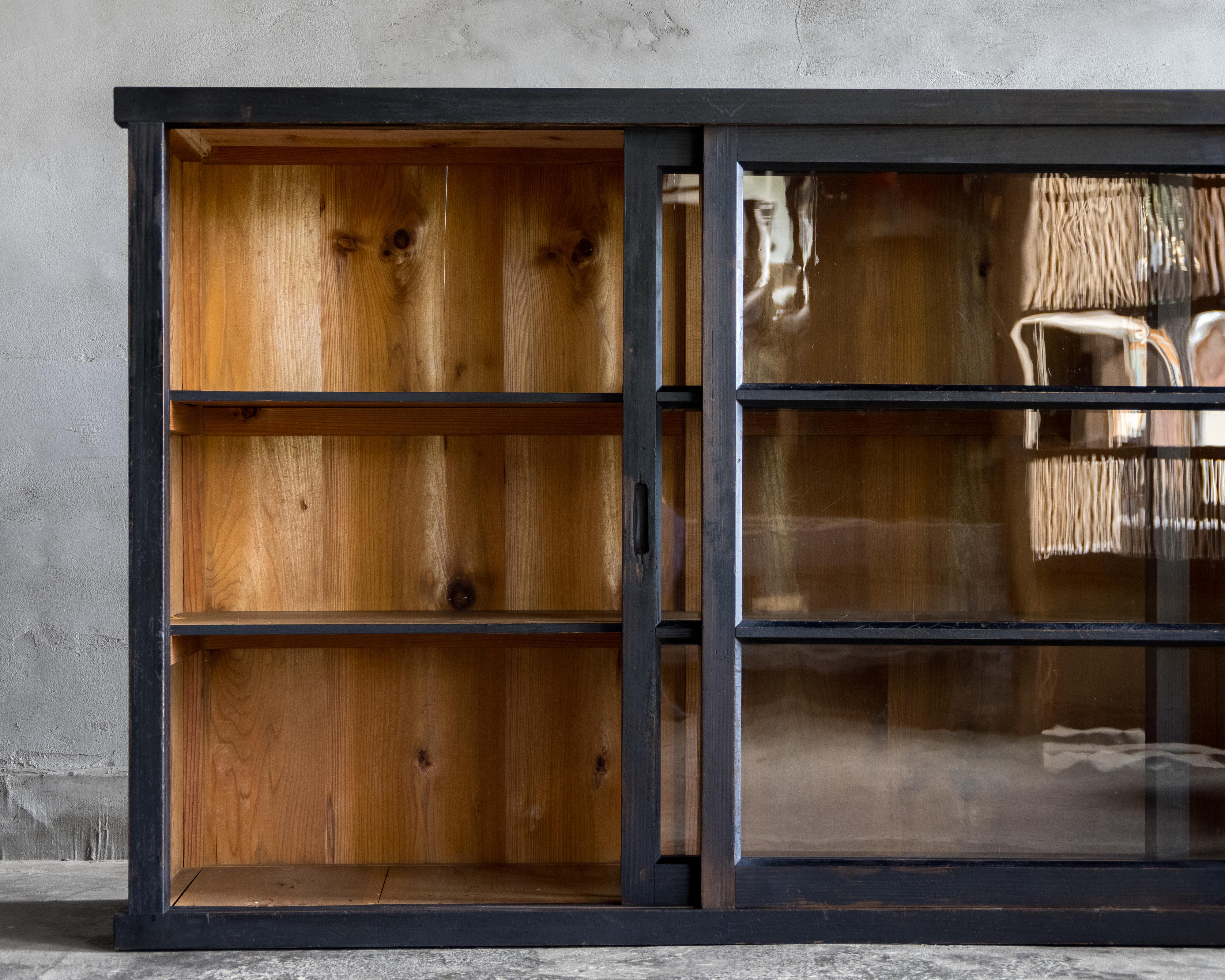 Japanese Vintage Glass Sliding-Door Cabinet, Early Showa Period (1926–) For Sale 5