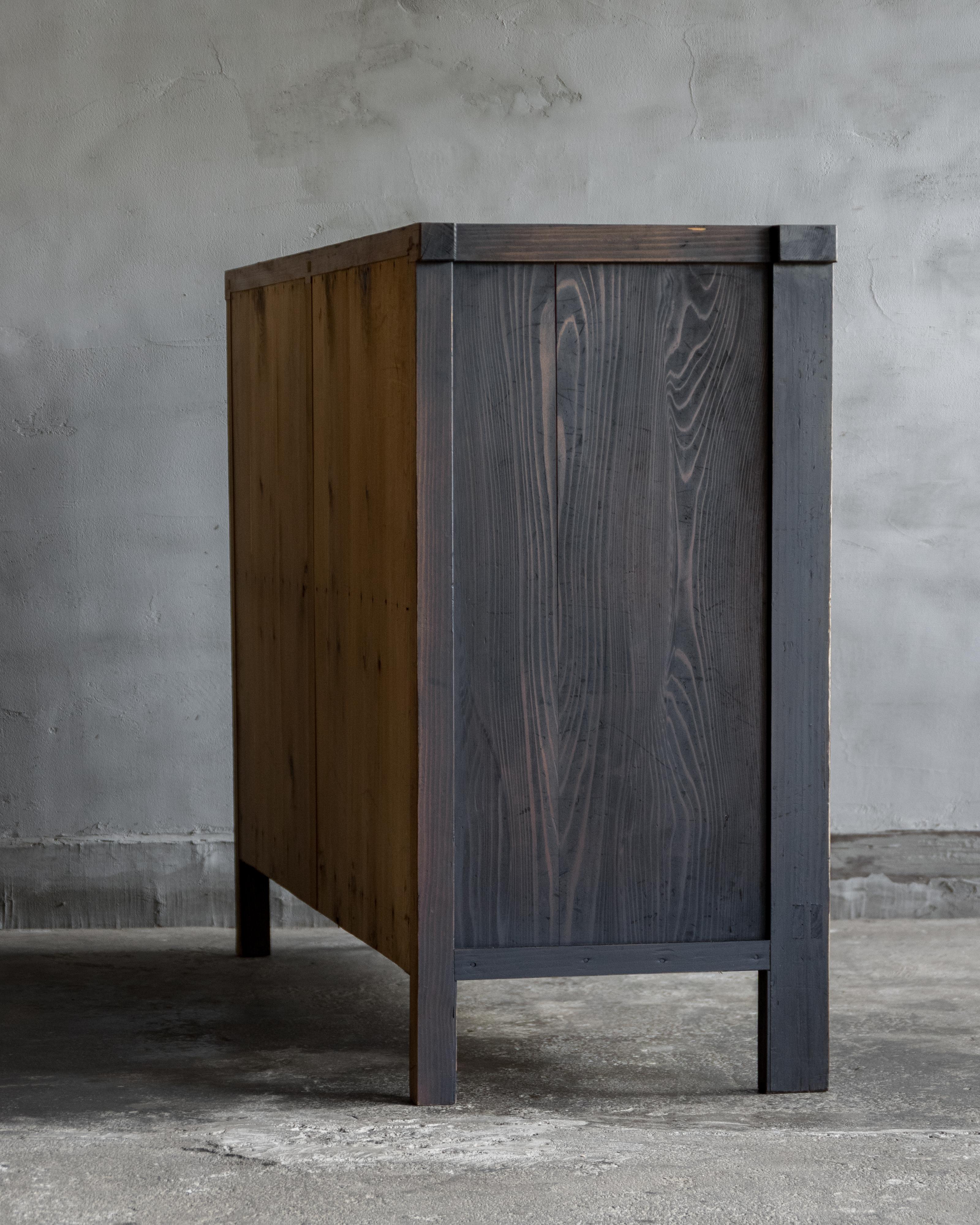 Japanese Vintage Glass Sliding-Door Cabinet on Legs, Early Showa Period (1926–) For Sale 5