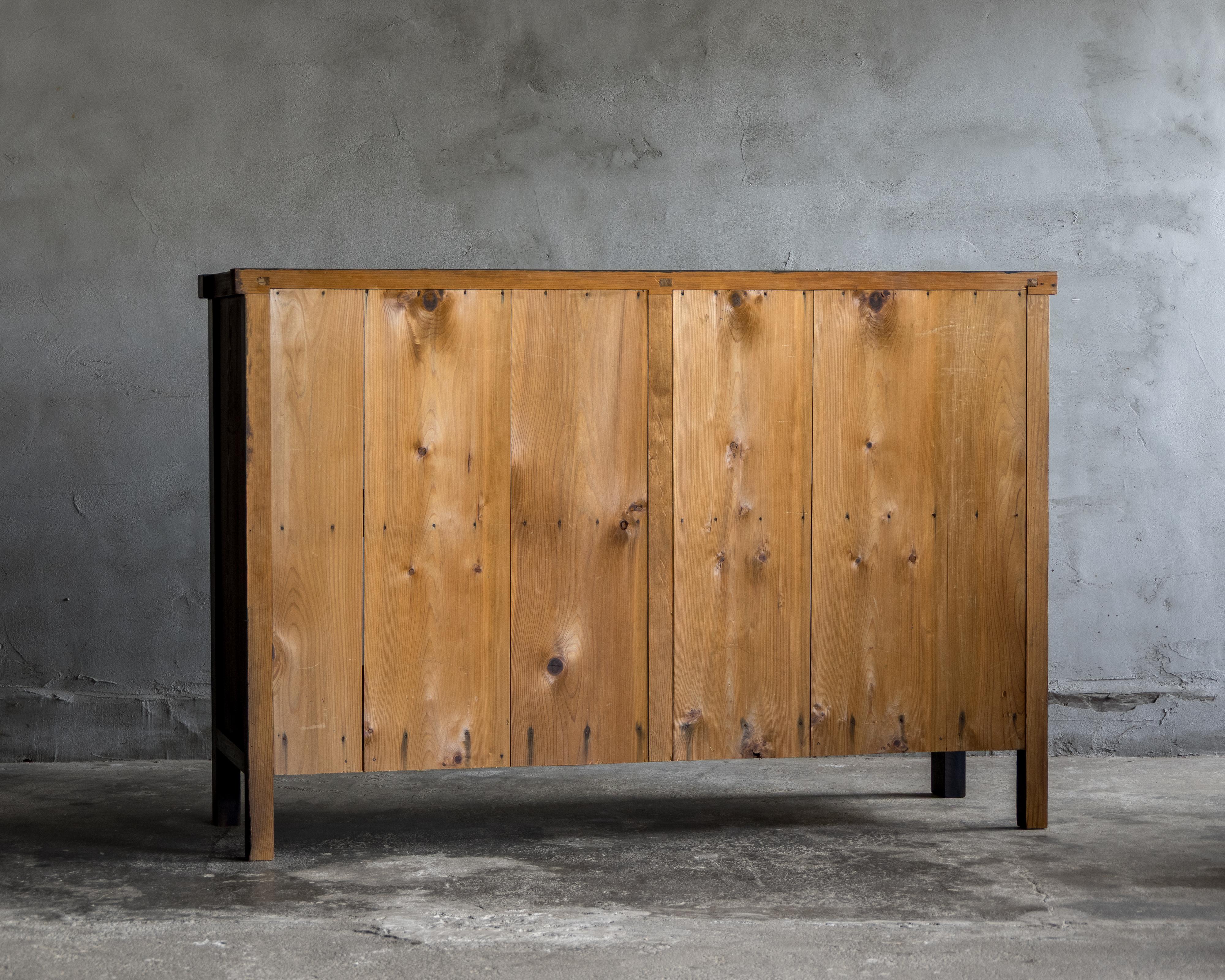Japanese Vintage Glass Sliding-Door Cabinet on Legs, Early Showa Period (1926–) For Sale 6