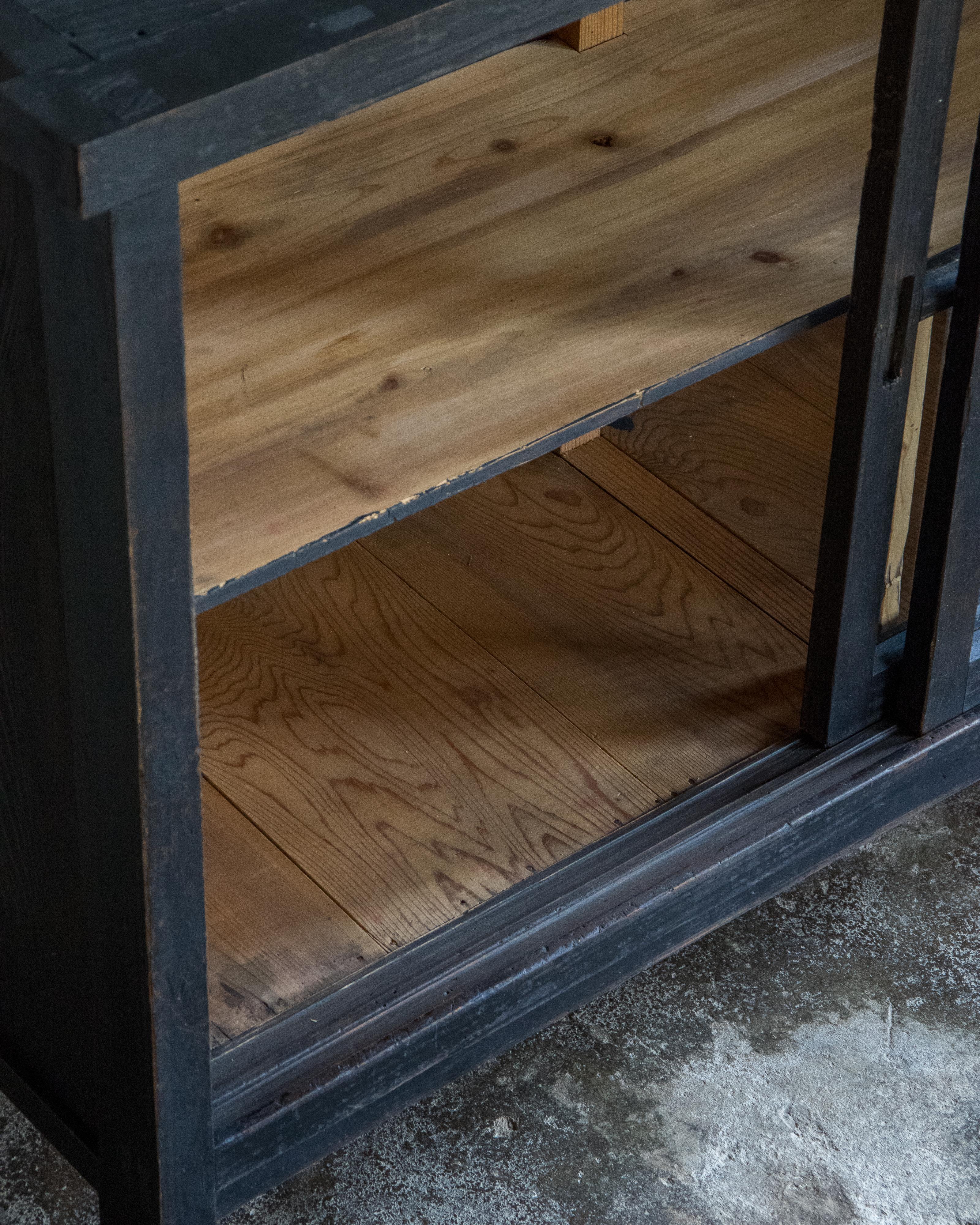 Japanese Vintage Glass Sliding-Door Cabinet on Legs, Early Showa Period (1926–) For Sale 11