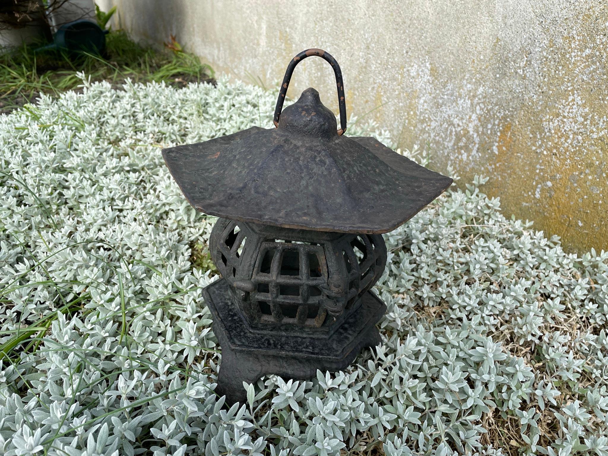 Hand-Painted Japanese Vintage Heart Roof Garden Lighting Lantern, Signed Japan