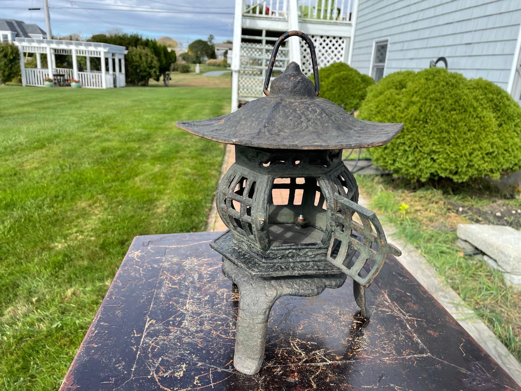 Japanese Vintage Heart Roof Garden Lighting Lantern, Signed Japan In Good Condition In South Burlington, VT