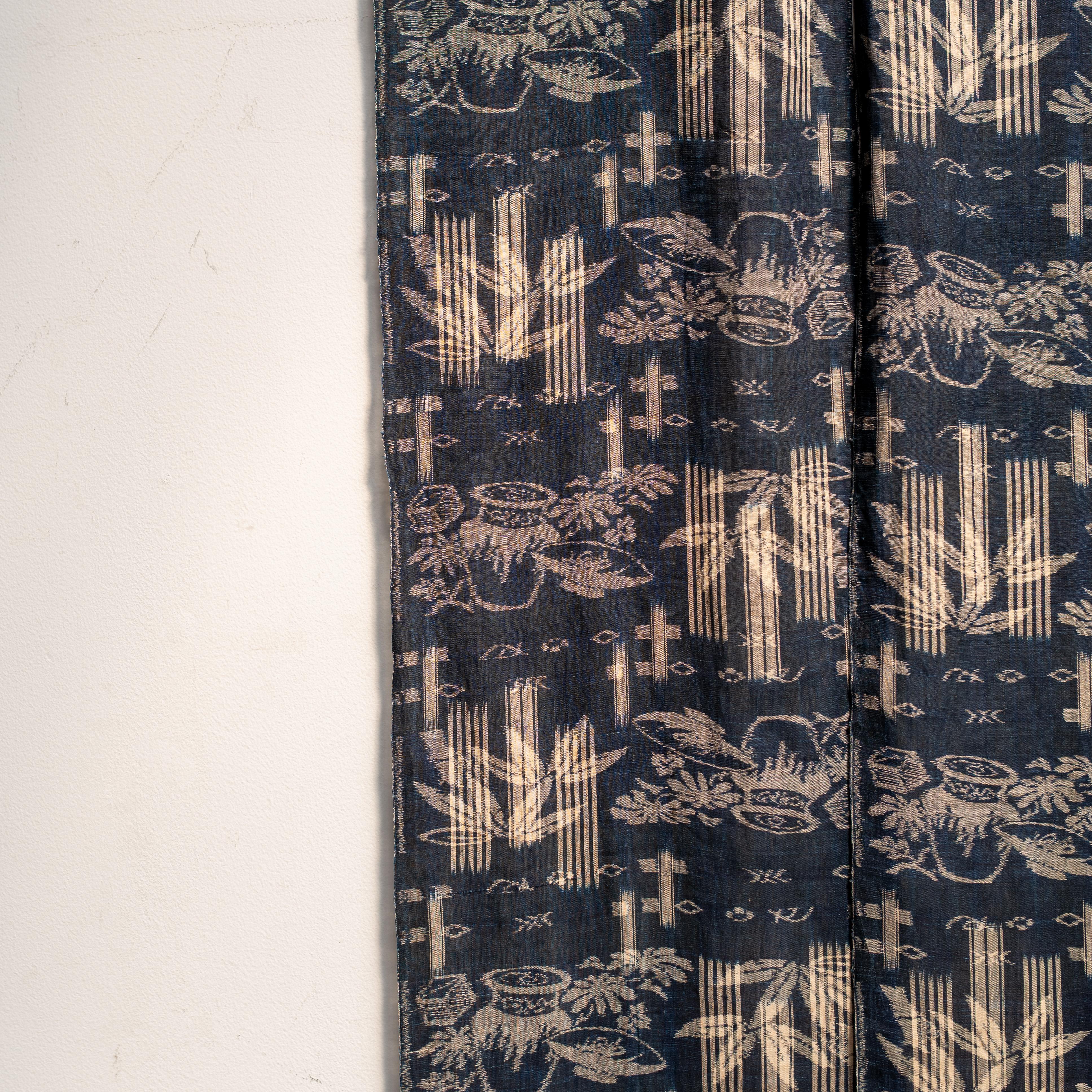 Japanese Vintage Linen Noren, Textile, Wabi Sabi, 19th Century In Good Condition For Sale In Tokyo, Tokyo